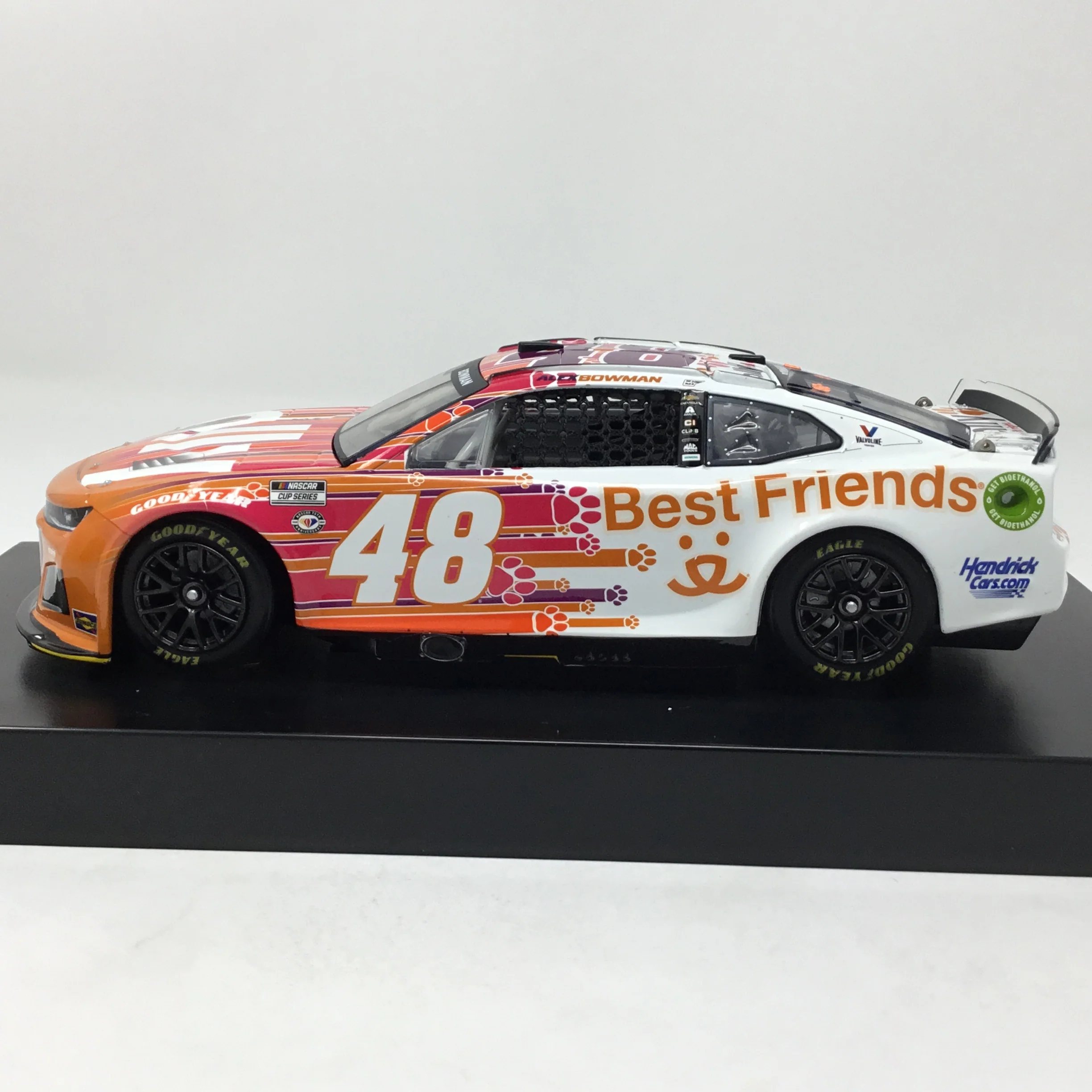 Alex Bowman 2023 Ally Best Friends 1:24 Elite Diecast - Image 2