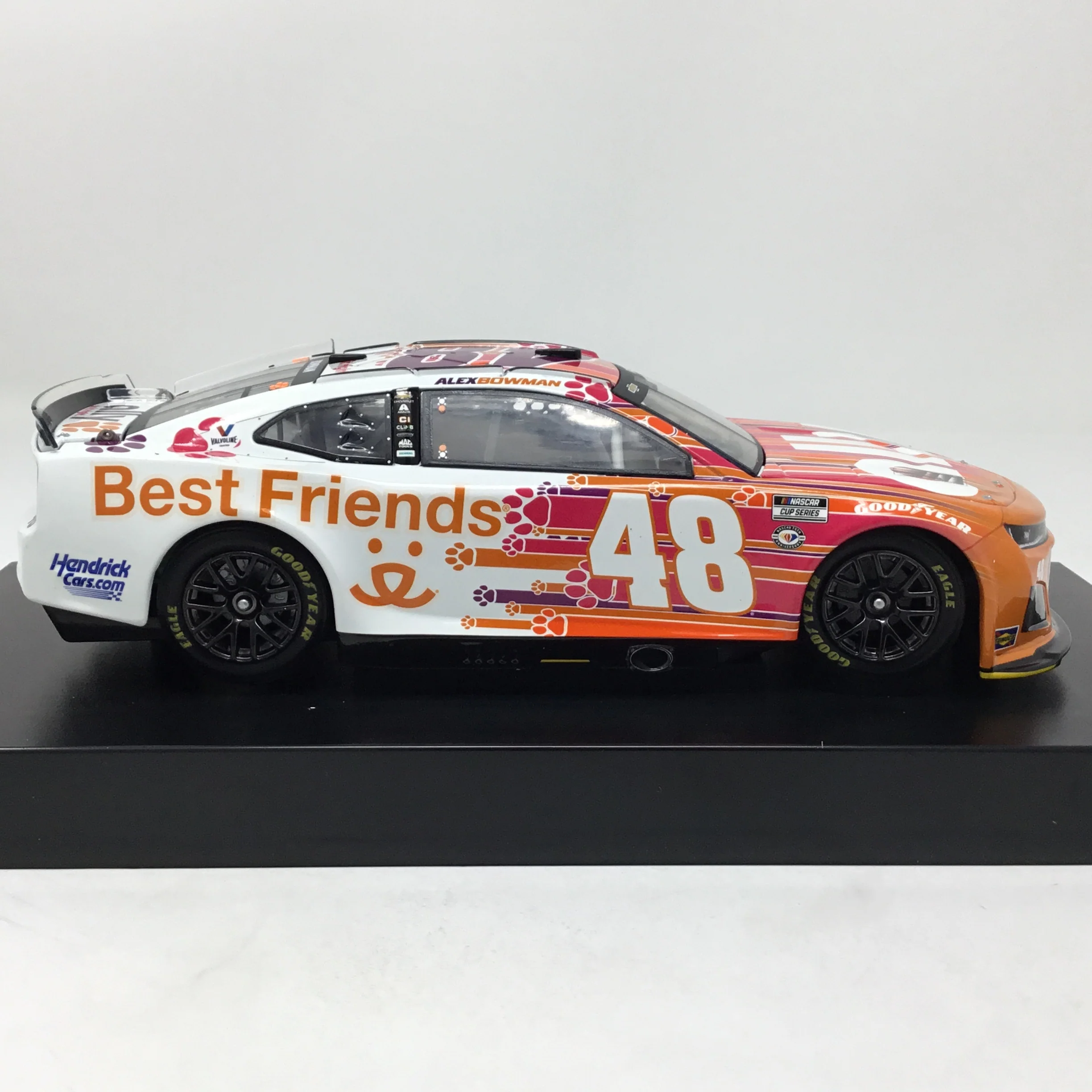 Alex Bowman 2023 Ally Best Friends 1:24 Elite Diecast - Image 4