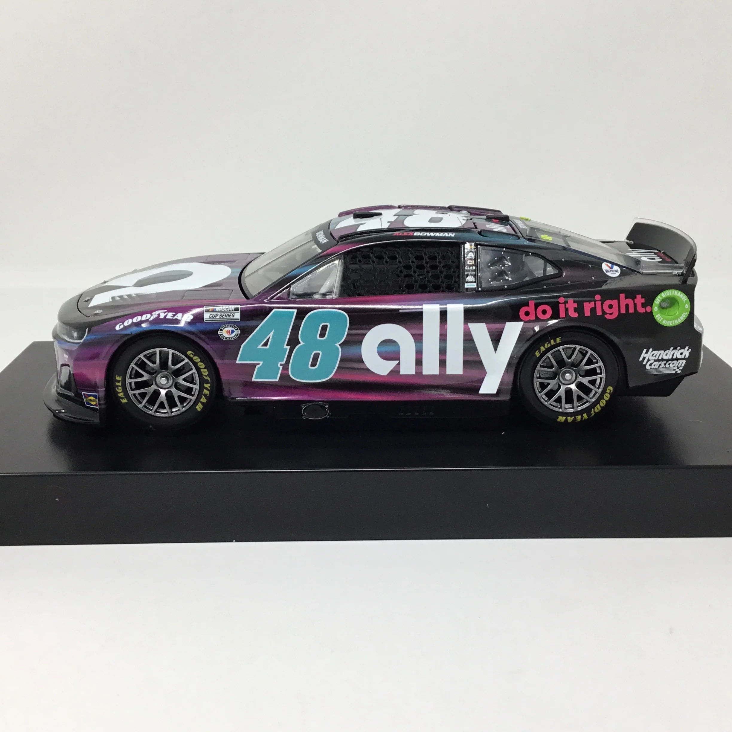 Alex Bowman 2023 Ally Night 1:24 Diecast - Image 2
