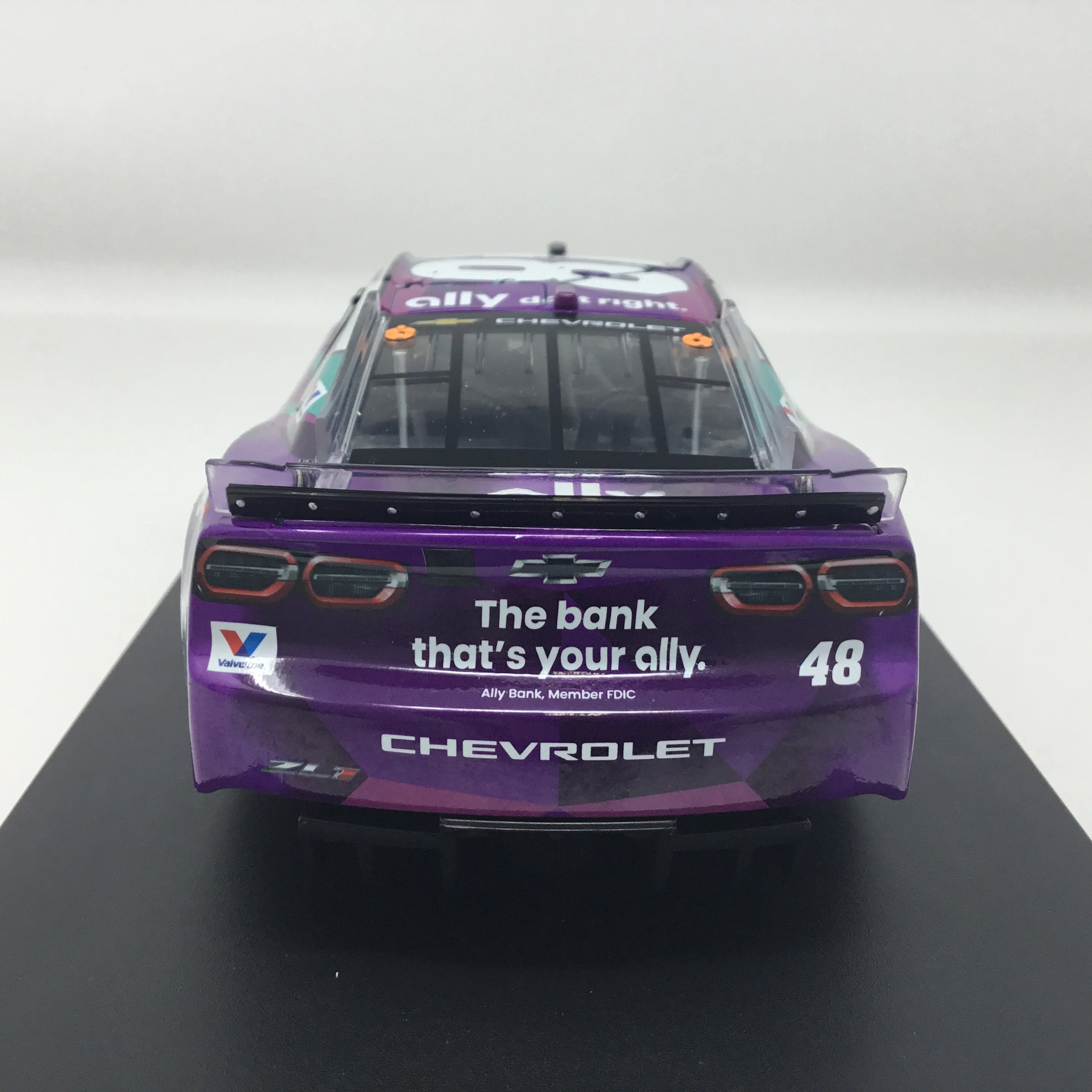 Alex Bowman 2026 Ally Elite 1:24 Diecast - Image 5