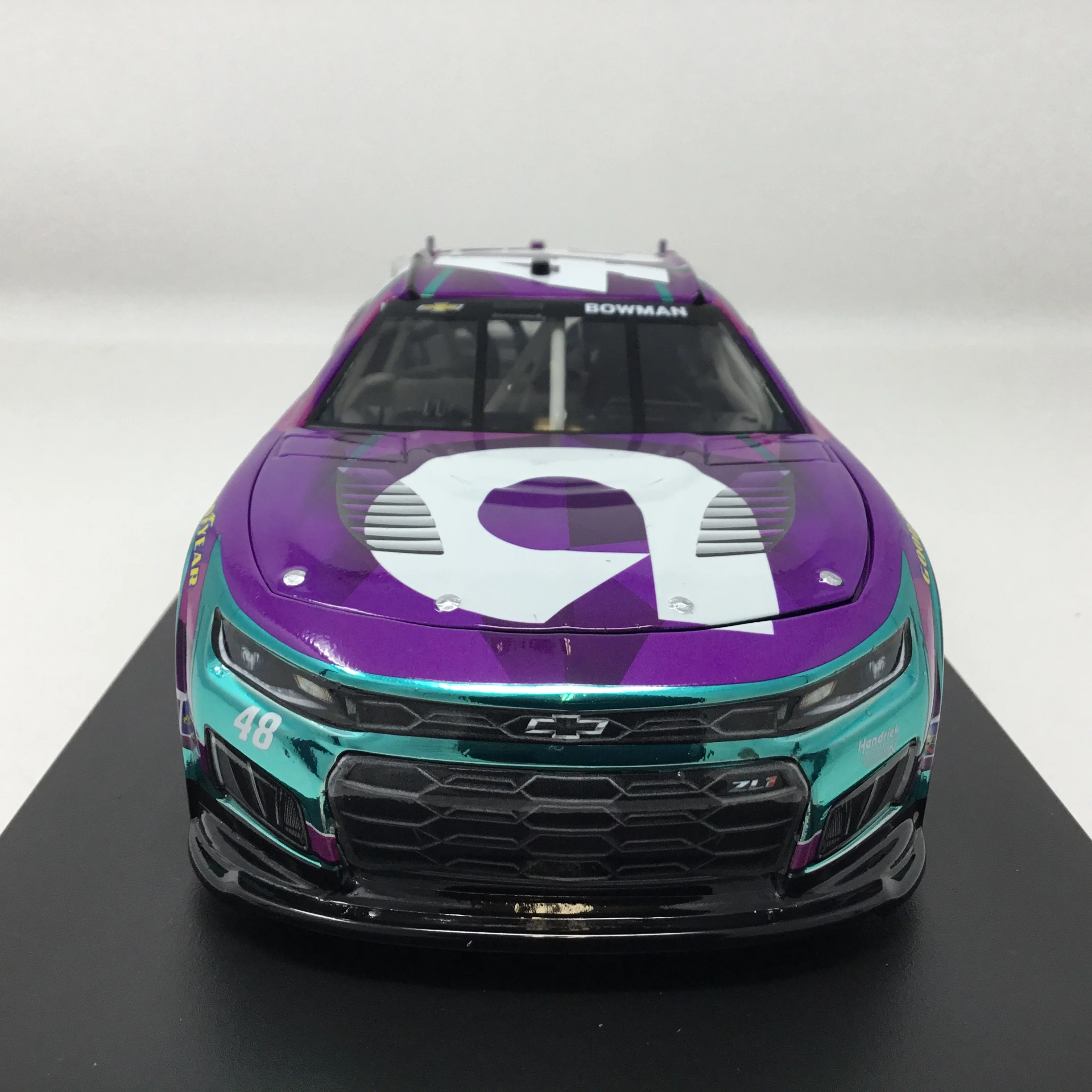 Alex Bowman 2026 Ally Color Chrome 1:24 Diecast - Image 3