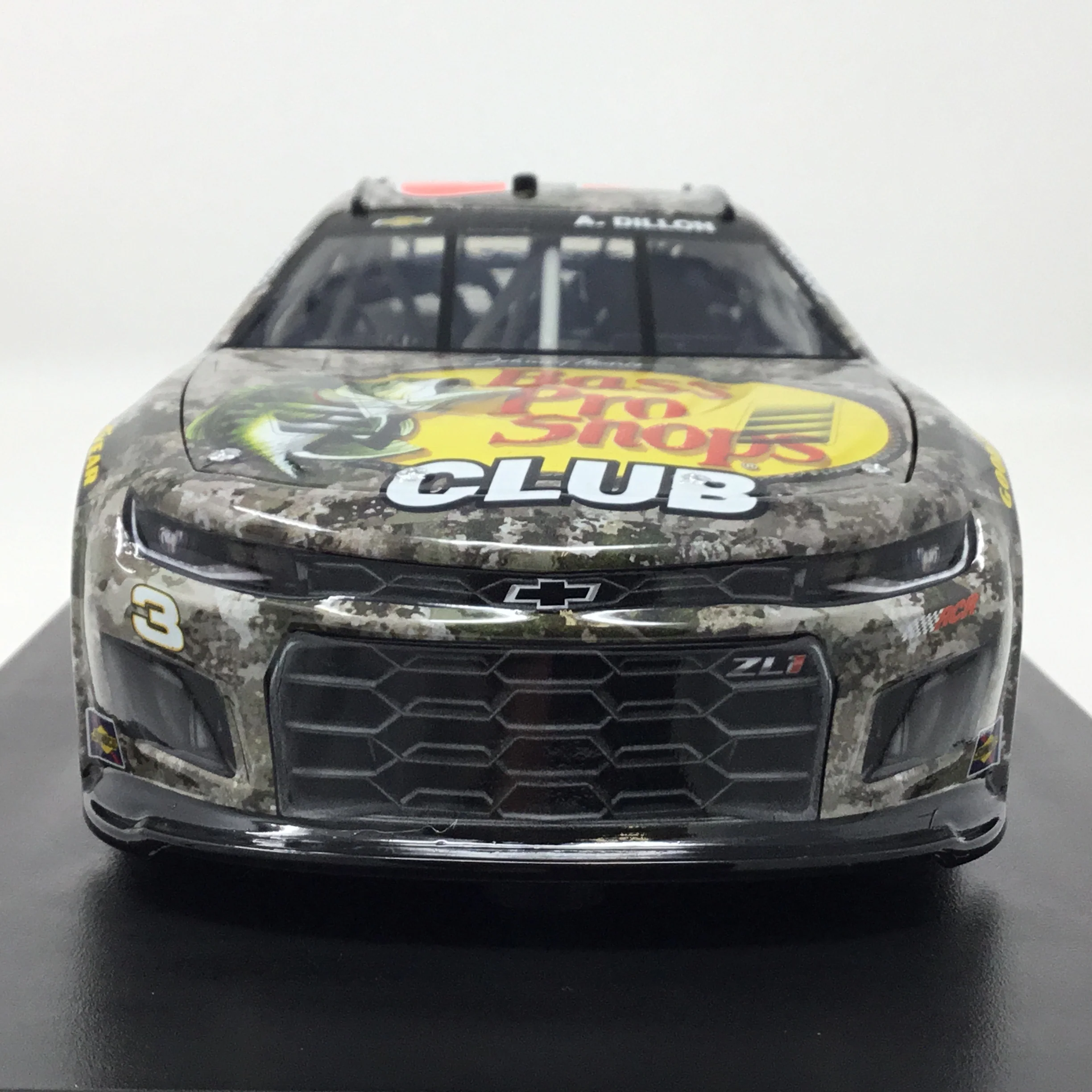 Austin Dillon 2025 Bass Pro Shops / Winchester 1:24 Diecast - Image 3