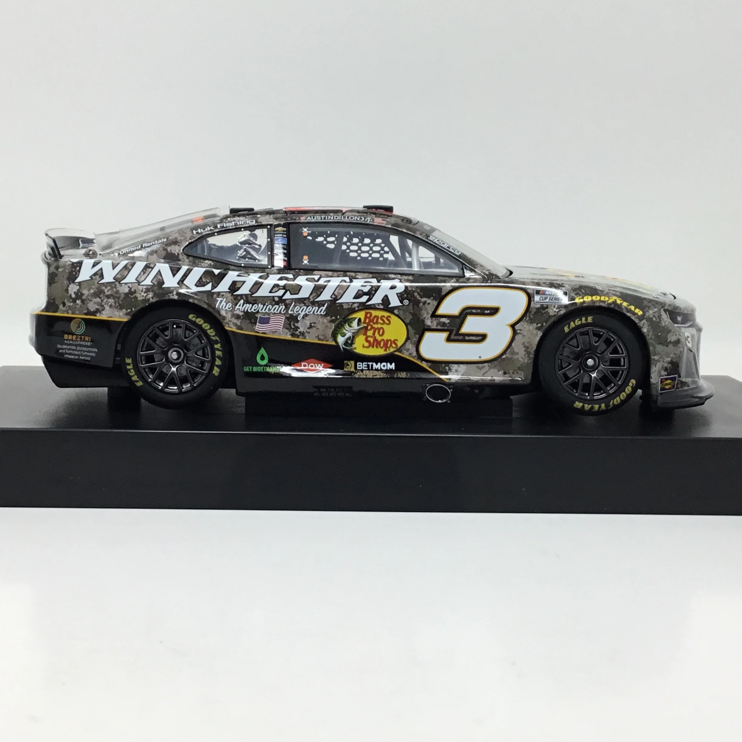 Austin Dillon 2025 Bass Pro Shops / Winchester 1:24 Elite Diecast - Image 4
