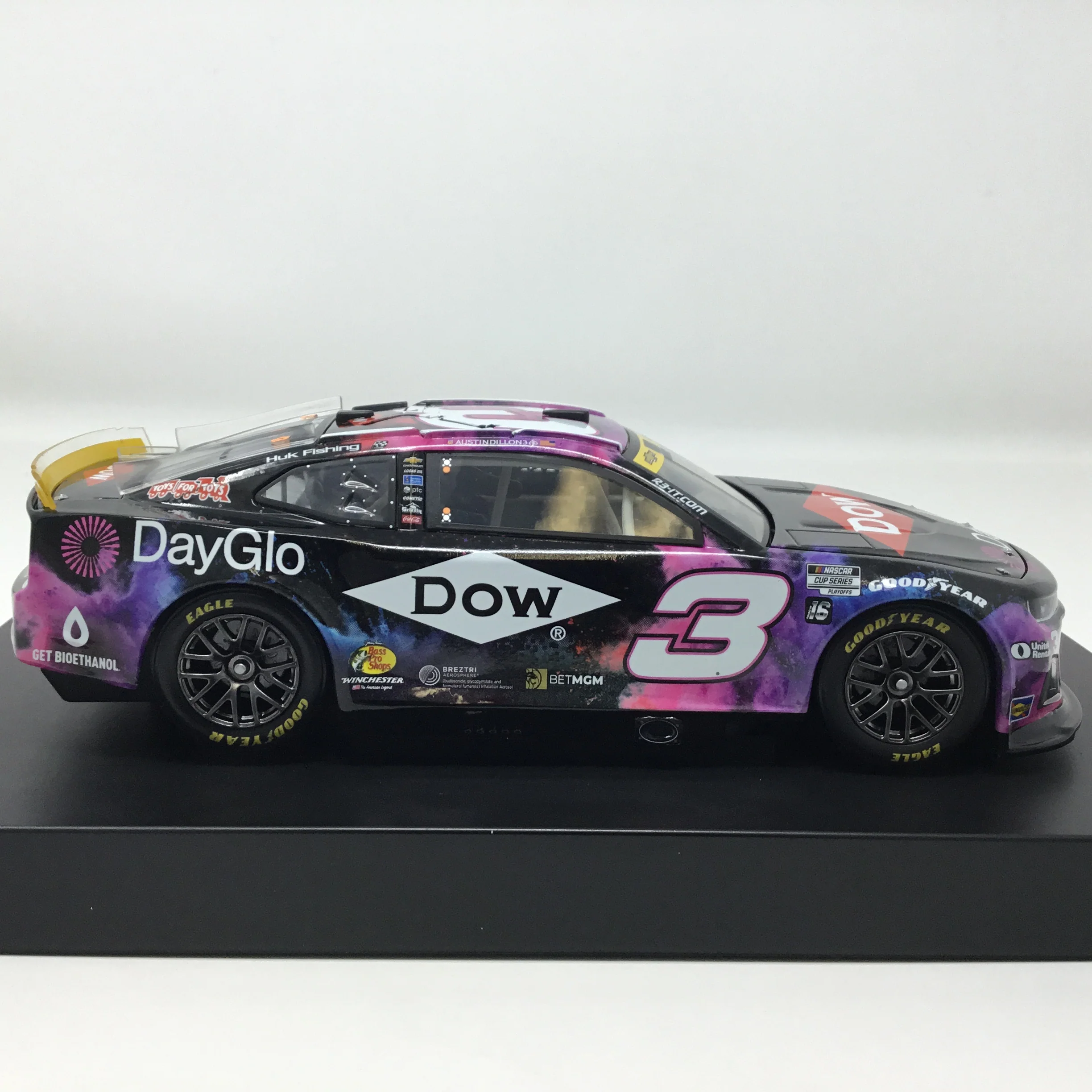 Austin Dillon 2025 Dow DayGlo 1:24 Diecast - Image 4