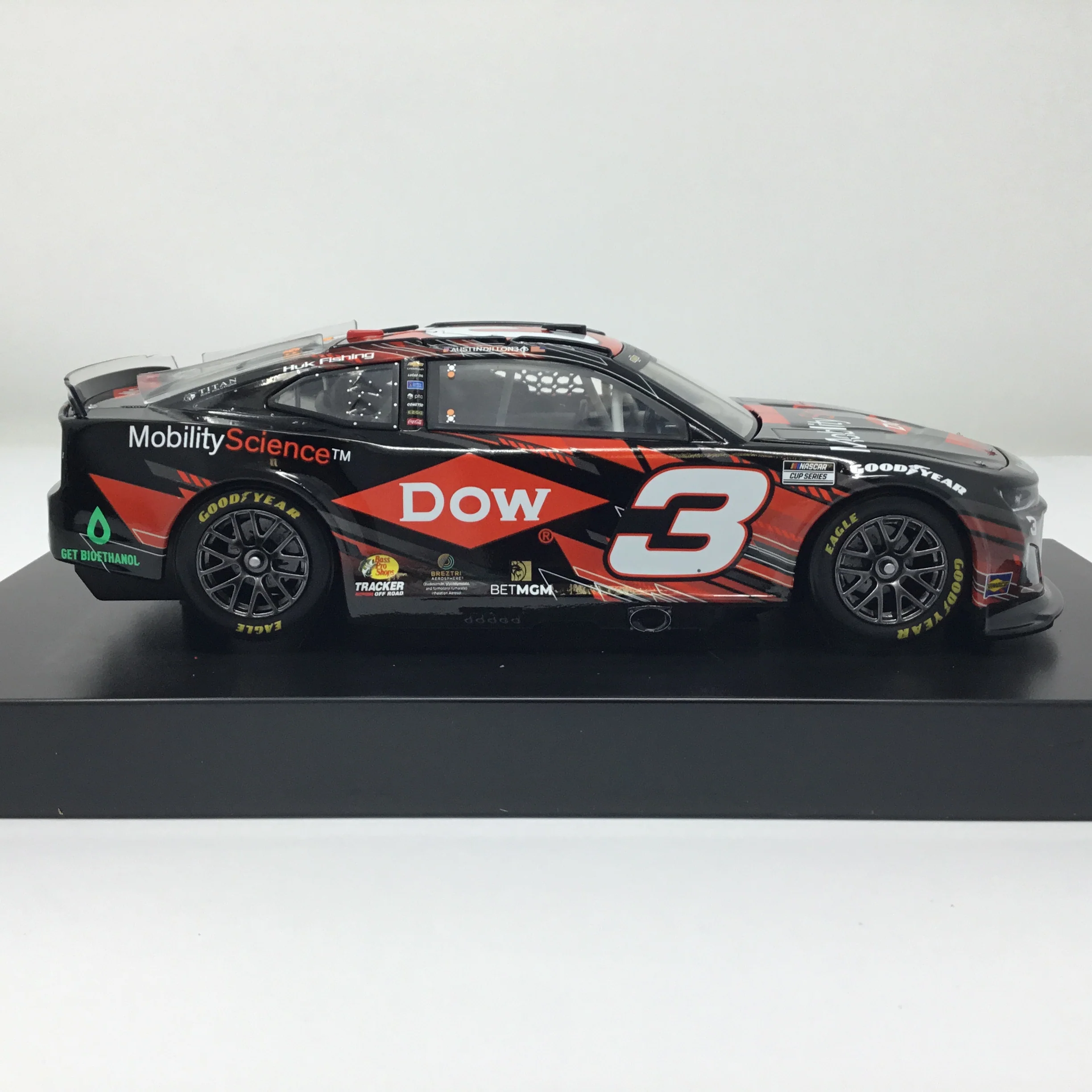 Austin Dillon 2025 Dow MobilityScience 1:24 Diecast - Image 4