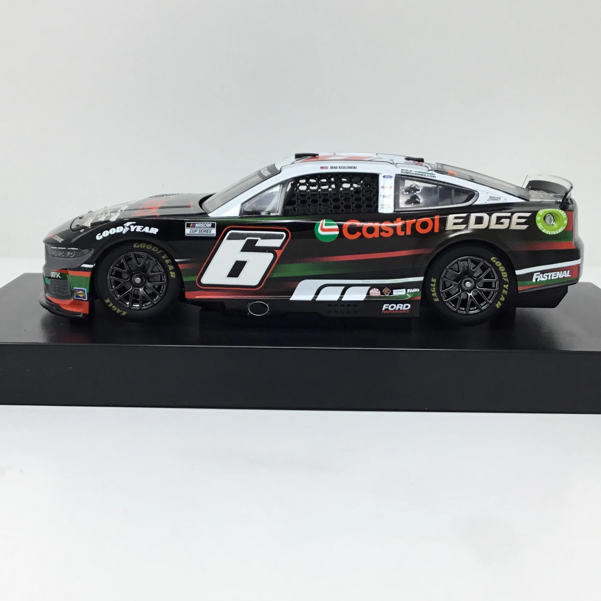Brad Keselowski 2024 Castrol Edge Foil Number 1:24 Diecast - Image 2