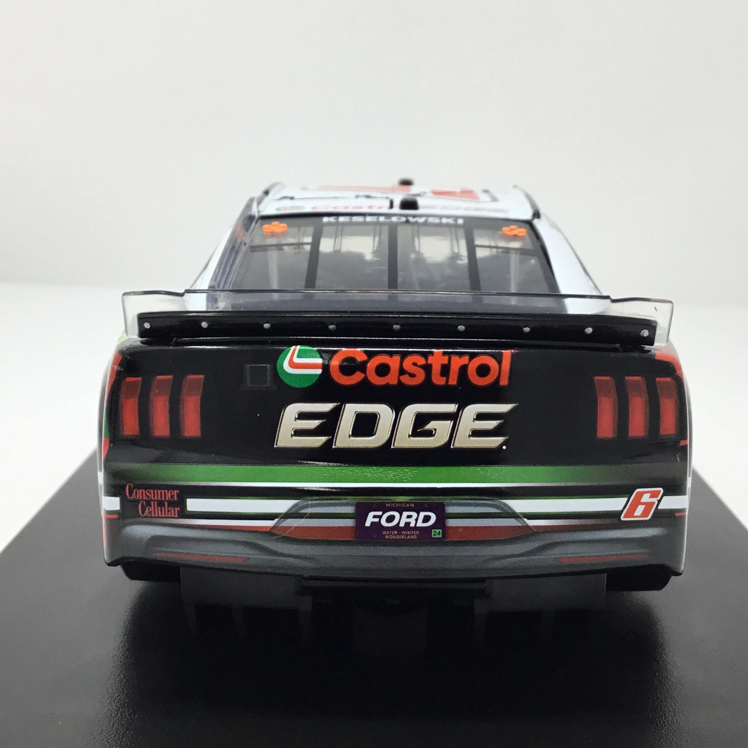 Brad Keselowski 2024 Castrol Edge Foil Number 1:24 Diecast - Image 5