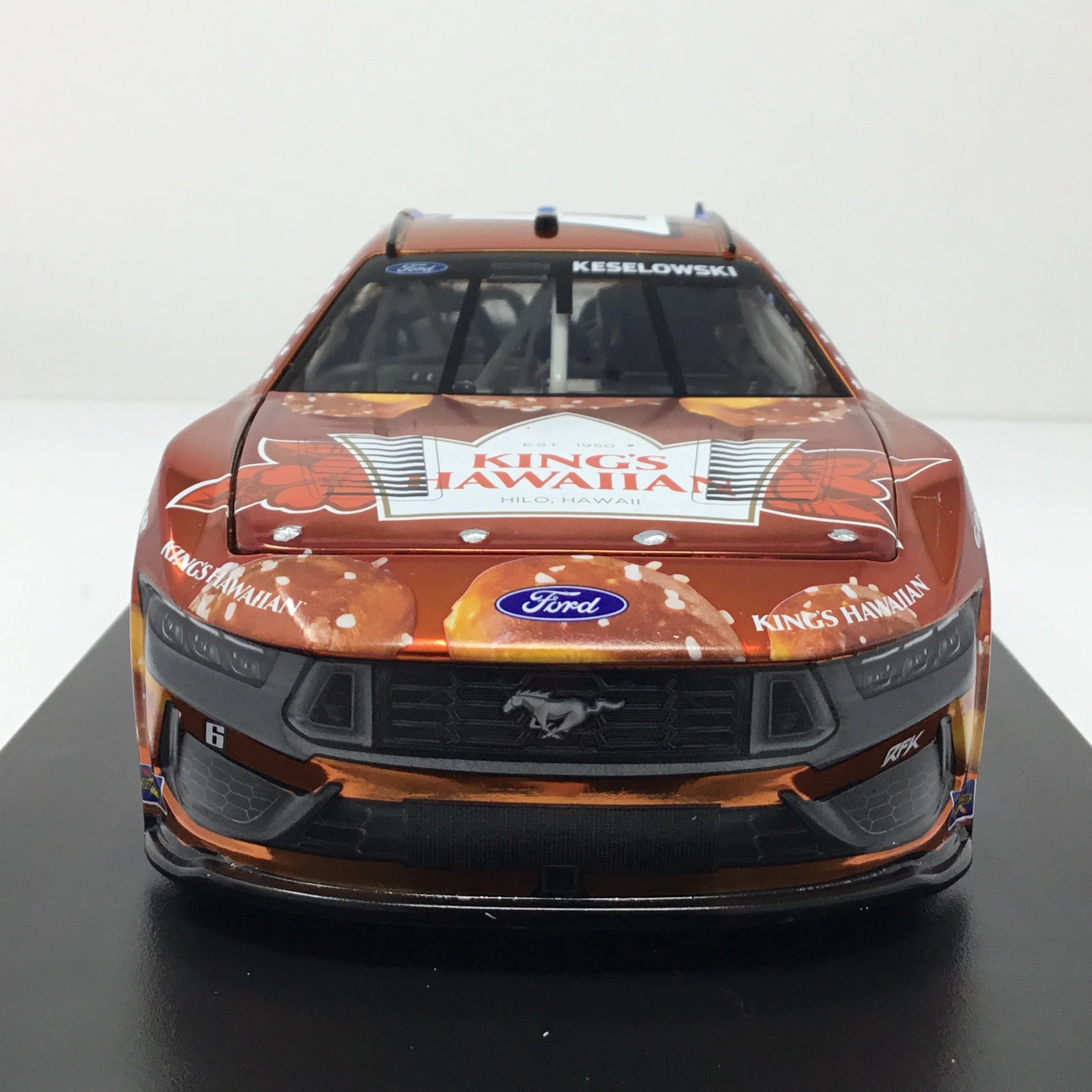 Brad Keselowski 2024 King's Hawaiian Soft Pretzel Bites Foil Number 1:24 Color Chrome Diecast - Image 3