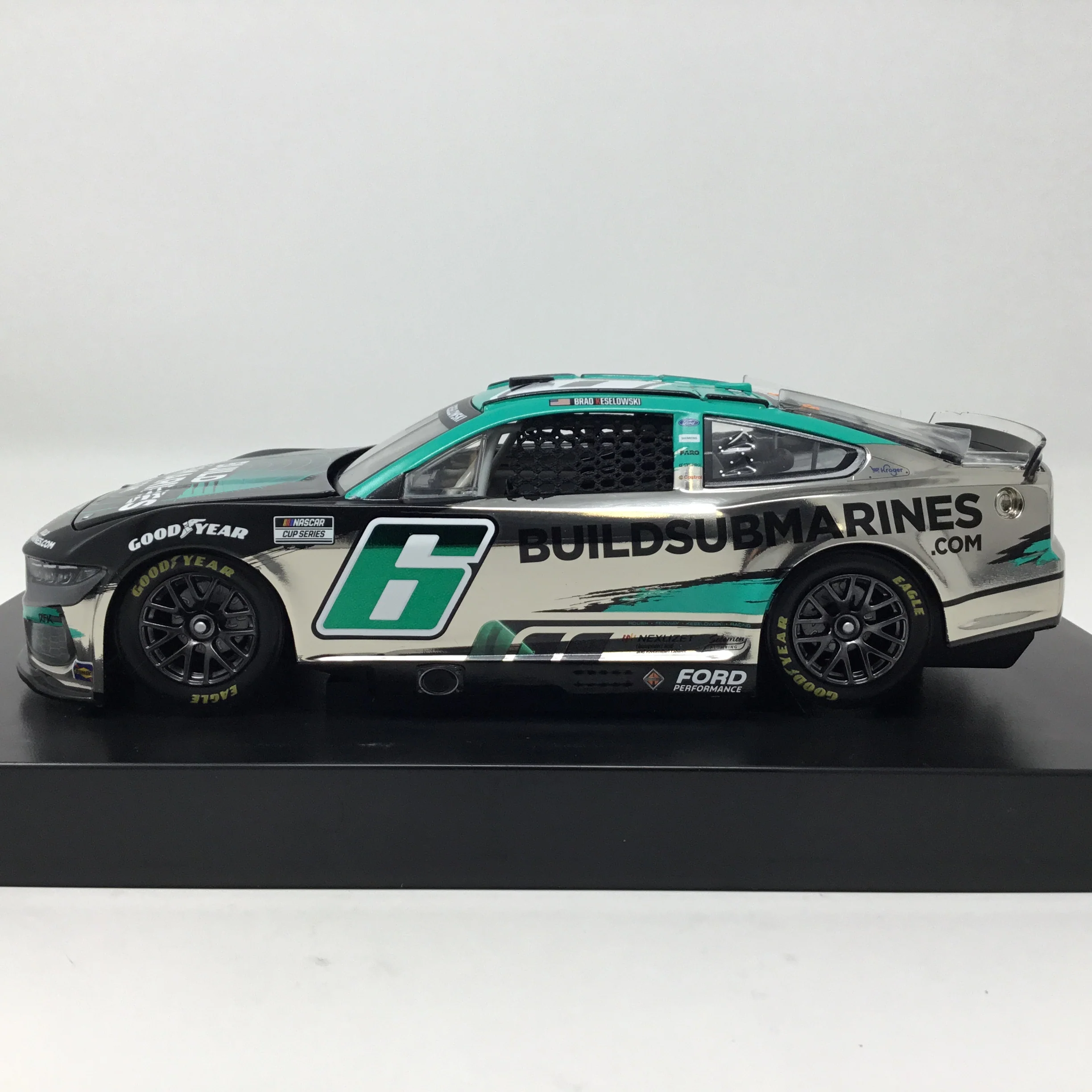 Brad Keselowski 2025 BuildSubmarines.com Foil Number 1:24 Color Chrome Diecast - Image 2