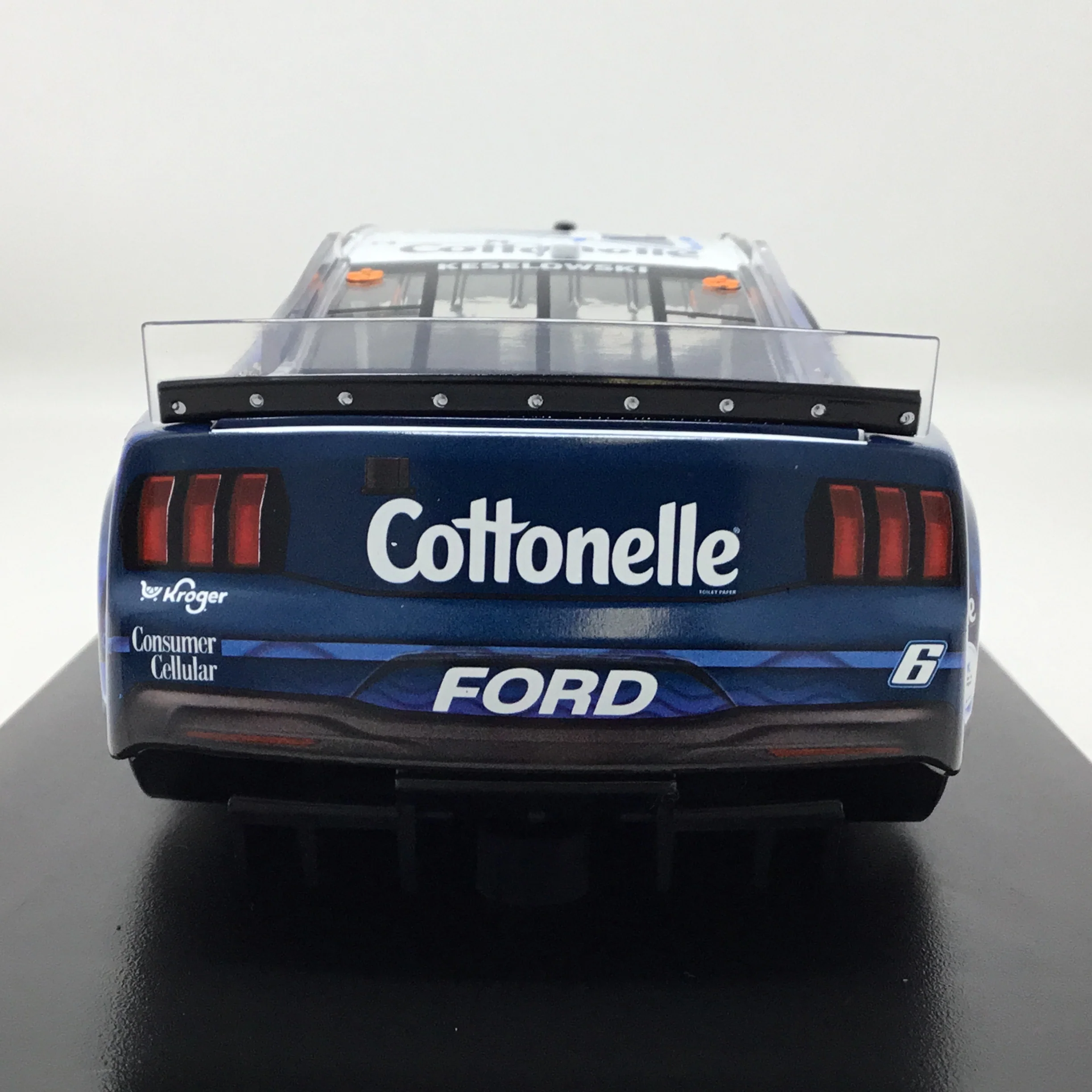 Brad Keselowski 2025 Kroger / Cottonelle Foil Number 1:24 Elite Diecast - Image 5