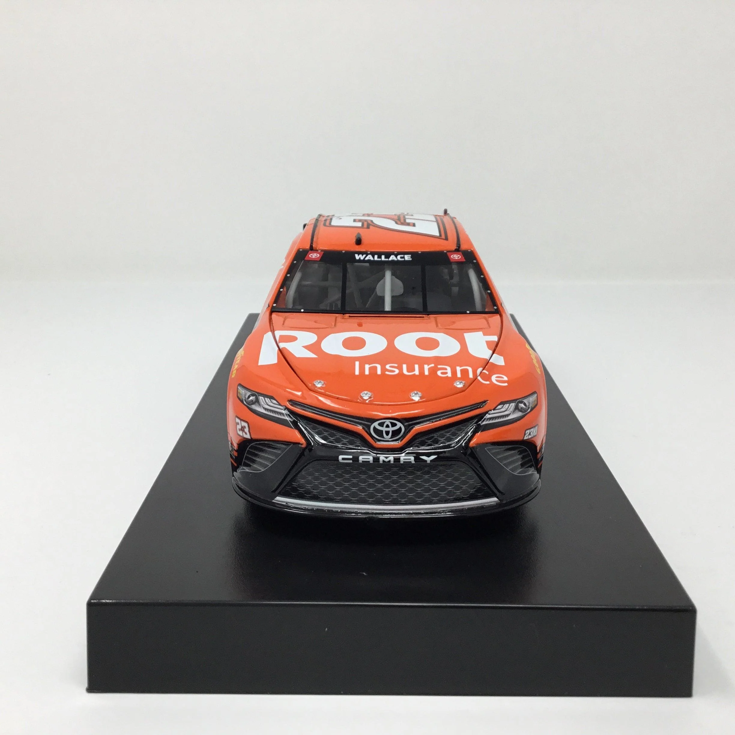 Bubba Wallace 2021 Root Insurance 1:24 Diecast - Image 3