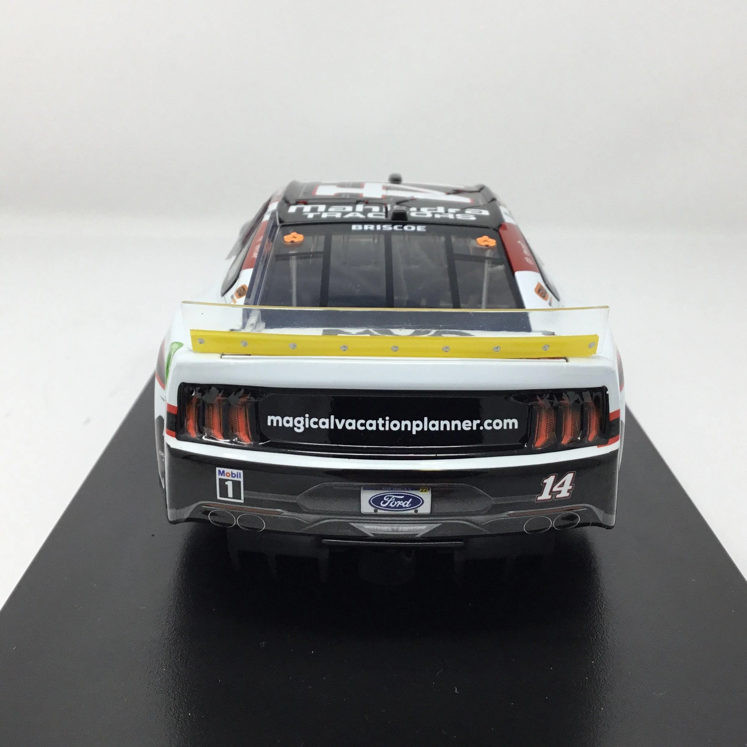 Chase Briscoe 2022 Magical Vacations Planner Color Chrome 1:24 Diecast - Image 5