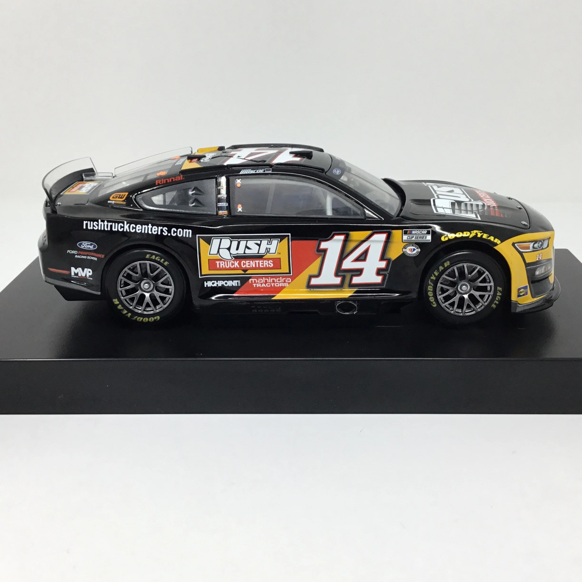 Chase Briscoe 2023 Rush Truck Centers 1:24 Diecast - Image 4