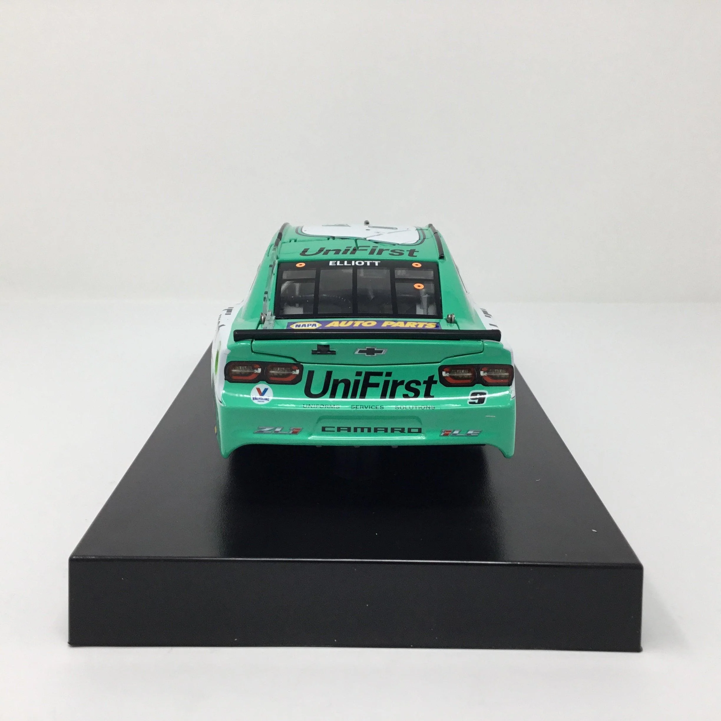 Chase Elliott 2021 Unifirst Elite 1:24 Diecast - Image 5