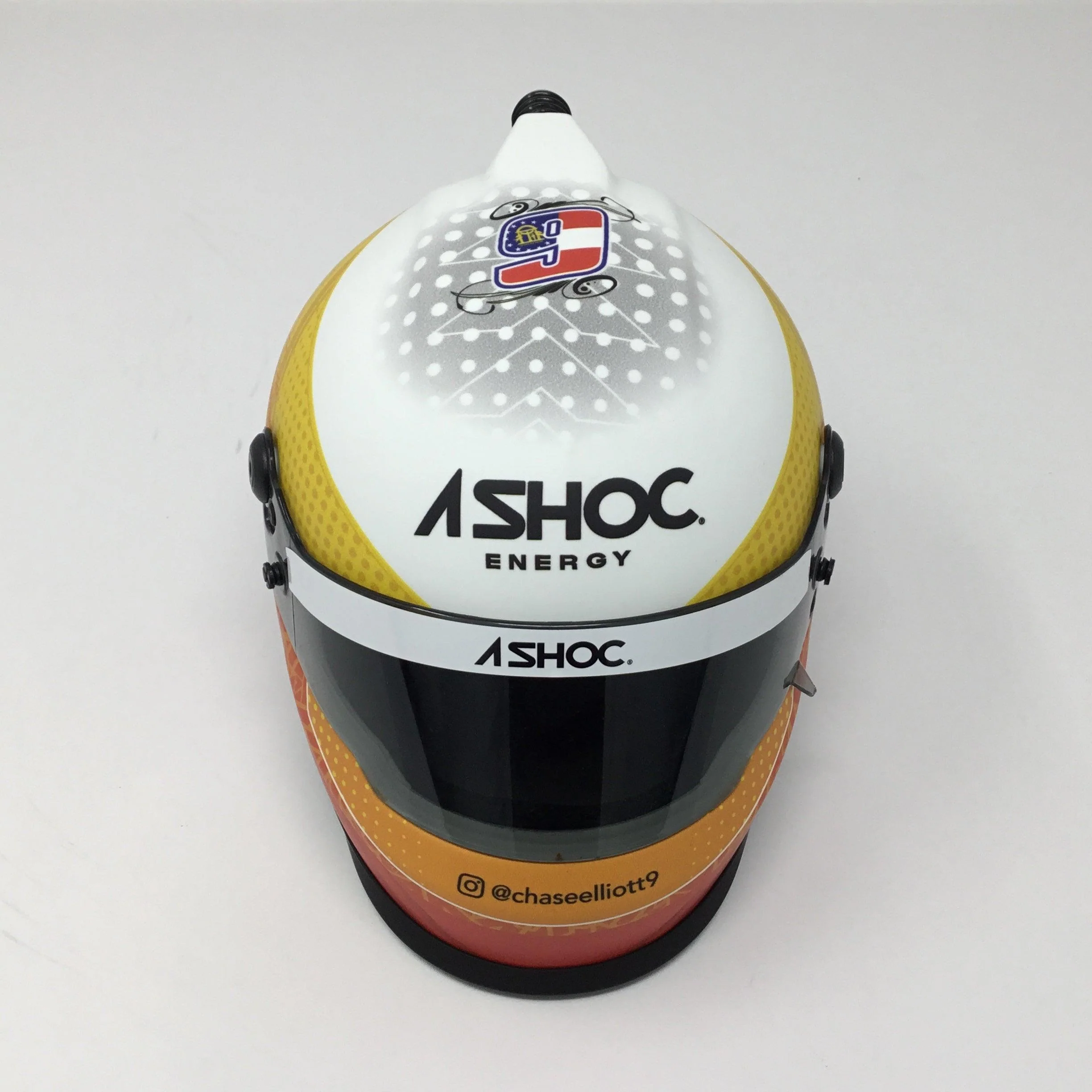 Chase Elliott 2022 ASHOC Energy Mini Helmet - Image 6