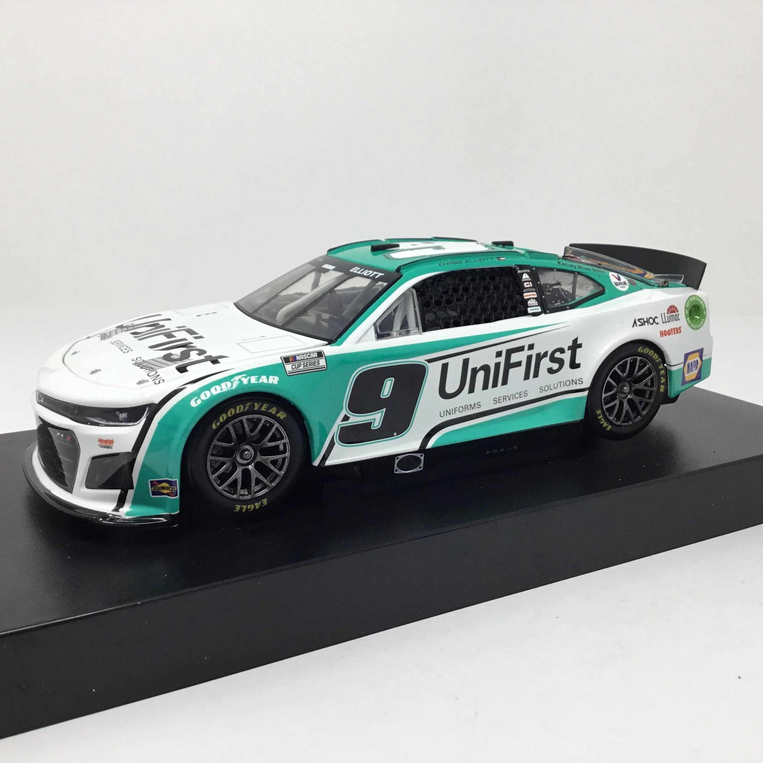 Chase Elliott 2022 Unifirst Elite 1:24 Diecast