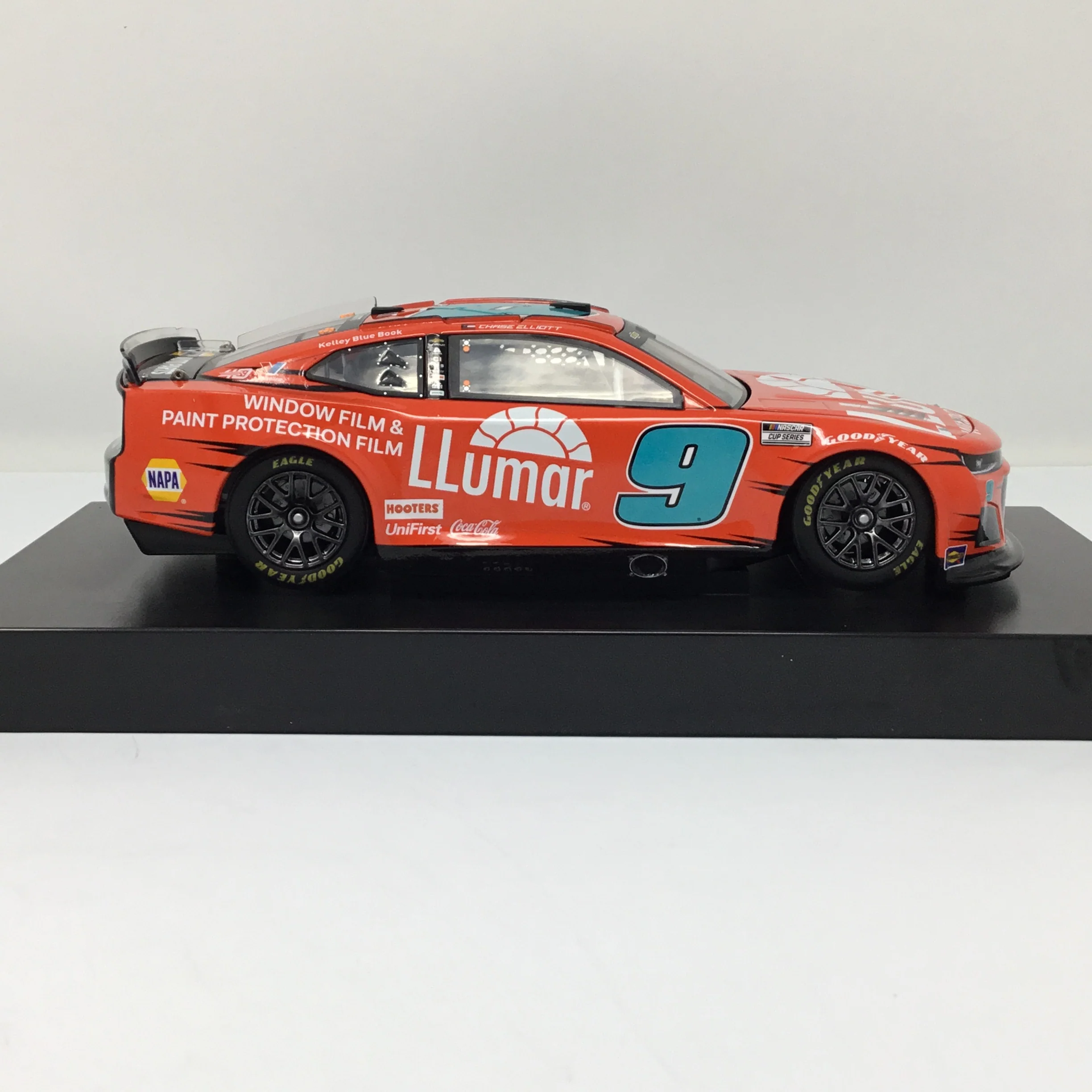 Chase Elliott 2024 Llumar Window Film 1:24 Elite Diecast - Image 4