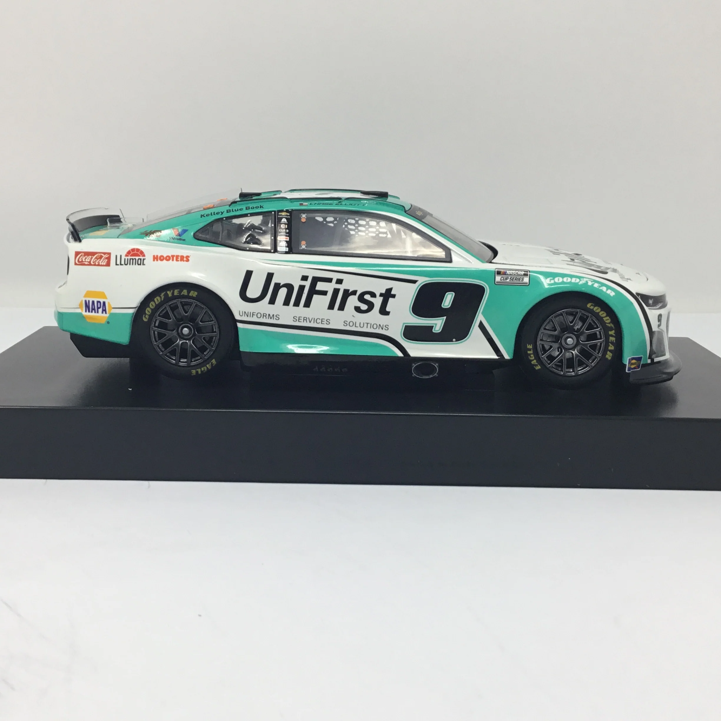 Chase Elliott 2024 Unifirst 1:24 Diecast - Image 4
