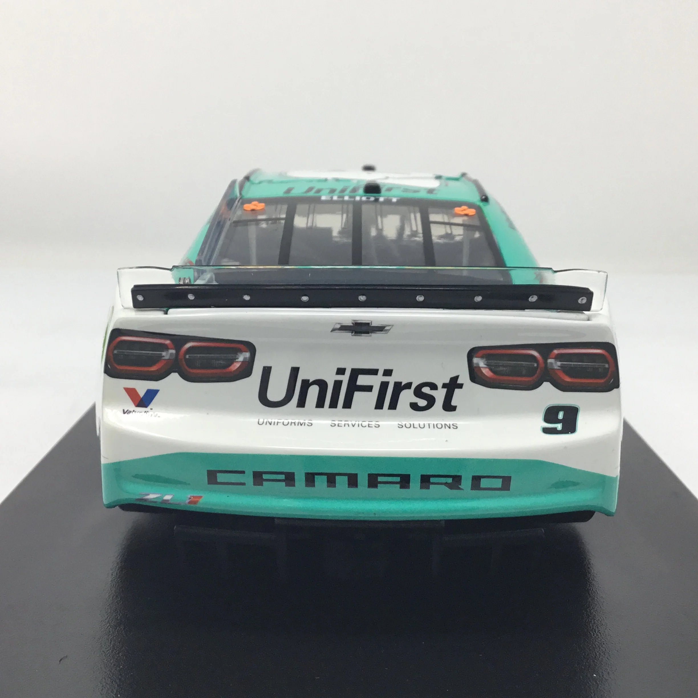Chase Elliott 2024 Unifirst 1:24 Elite Diecast - Image 5