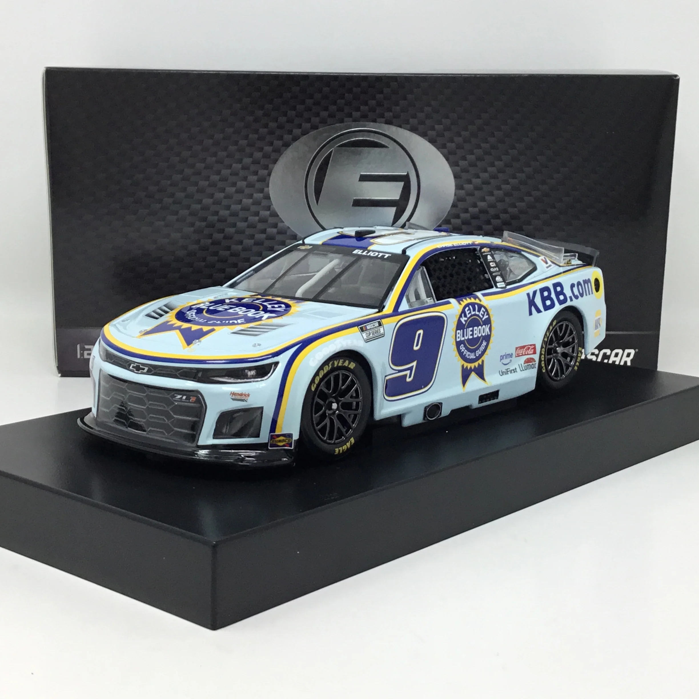 Chase Elliott 2025 Kelley Blue Book 1:24 Elite Diecast
