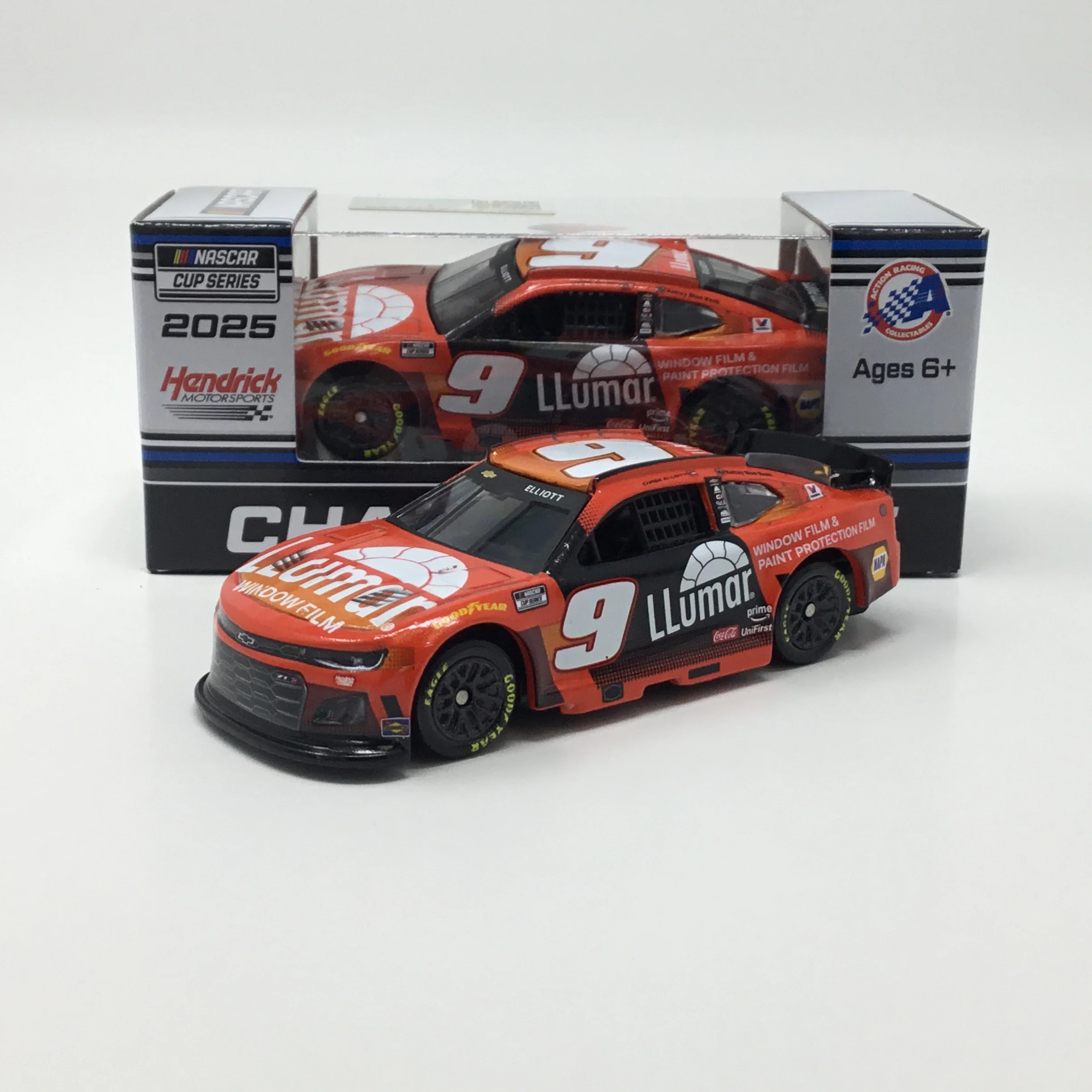 Chase Elliott 2025 Llumar 1:64 Diecast