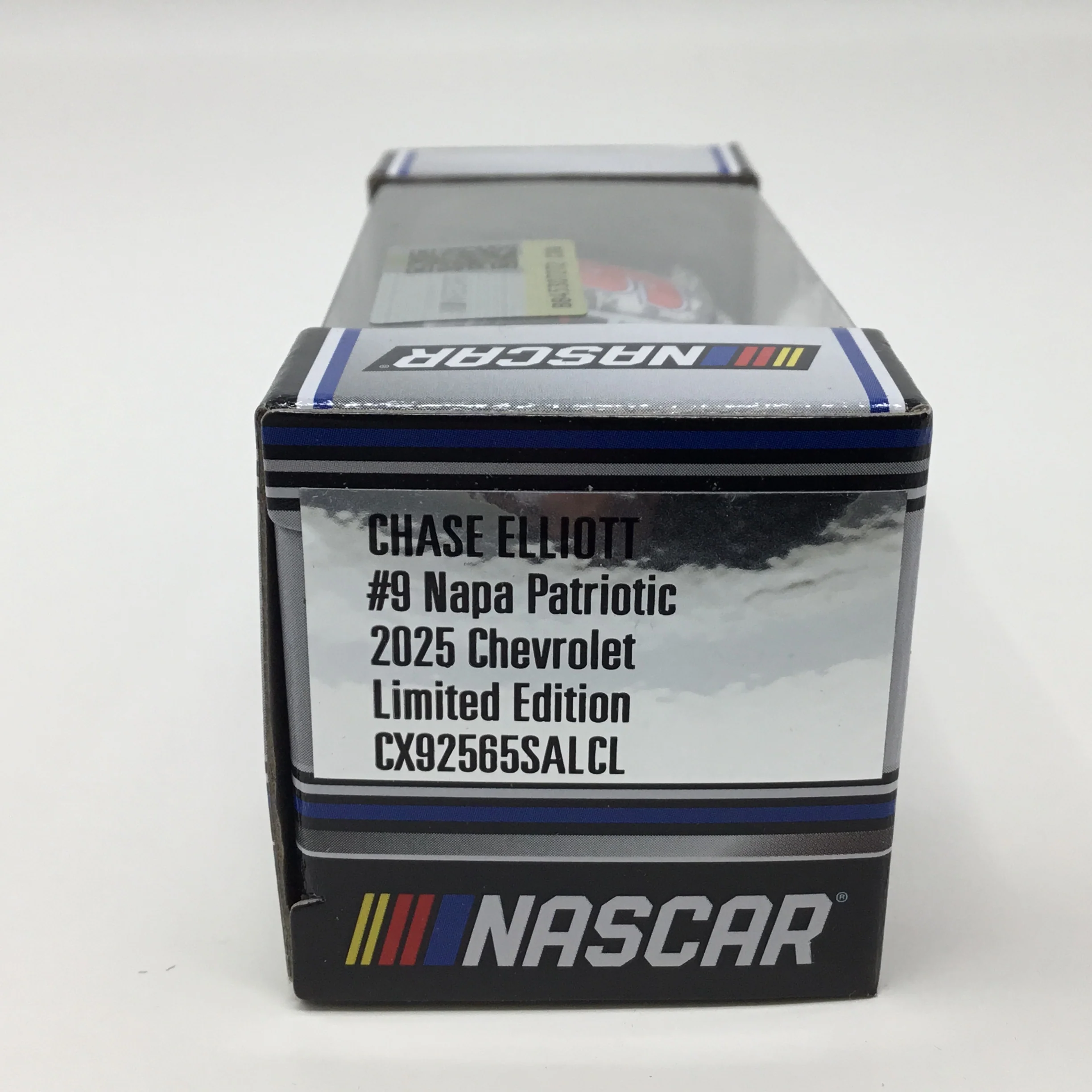 Chase Elliott 2025 NAPA Salutes 1:64 Diecast - Image 2