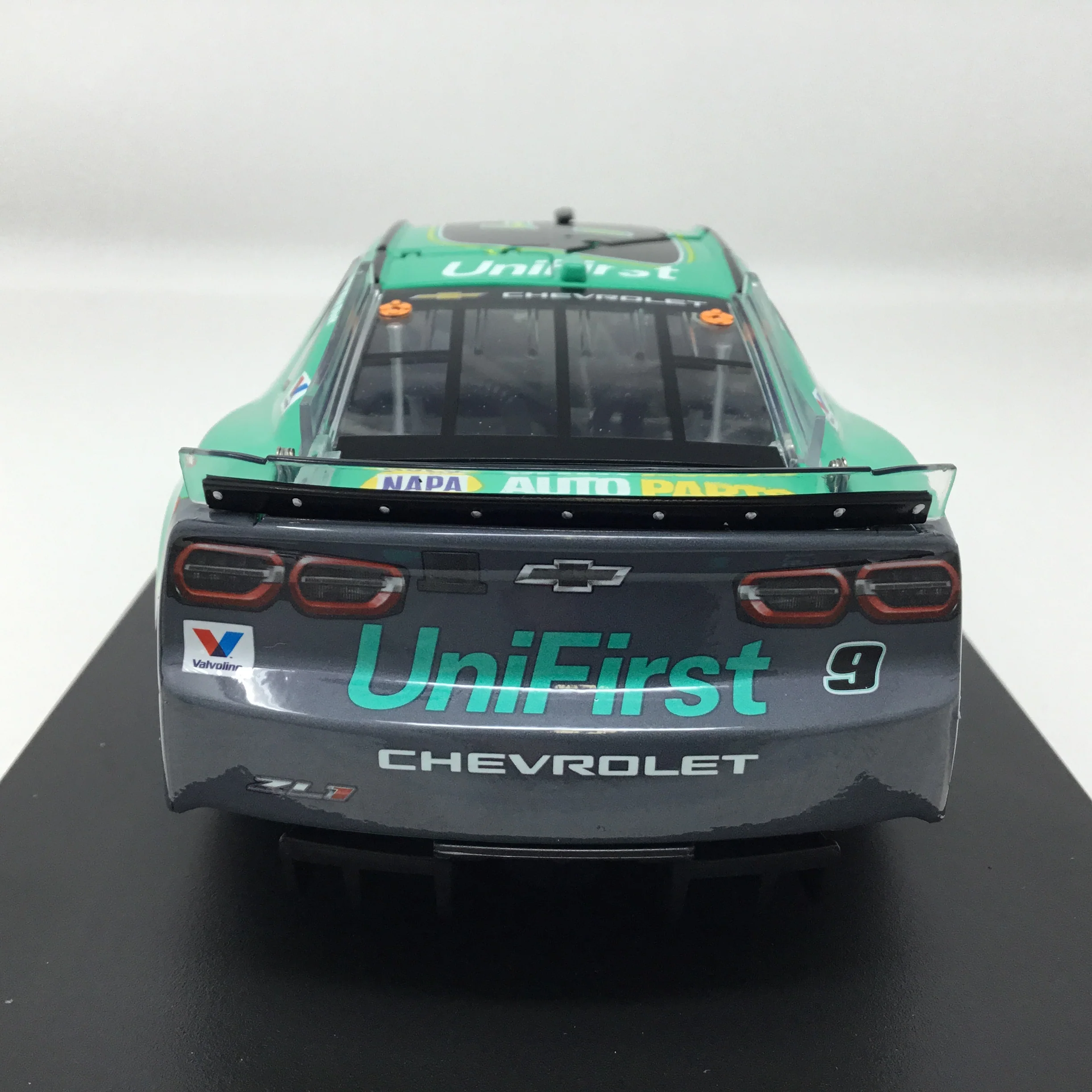 Chase Elliott 2026 Unifirst Elite 1:24 Diecast - Image 5