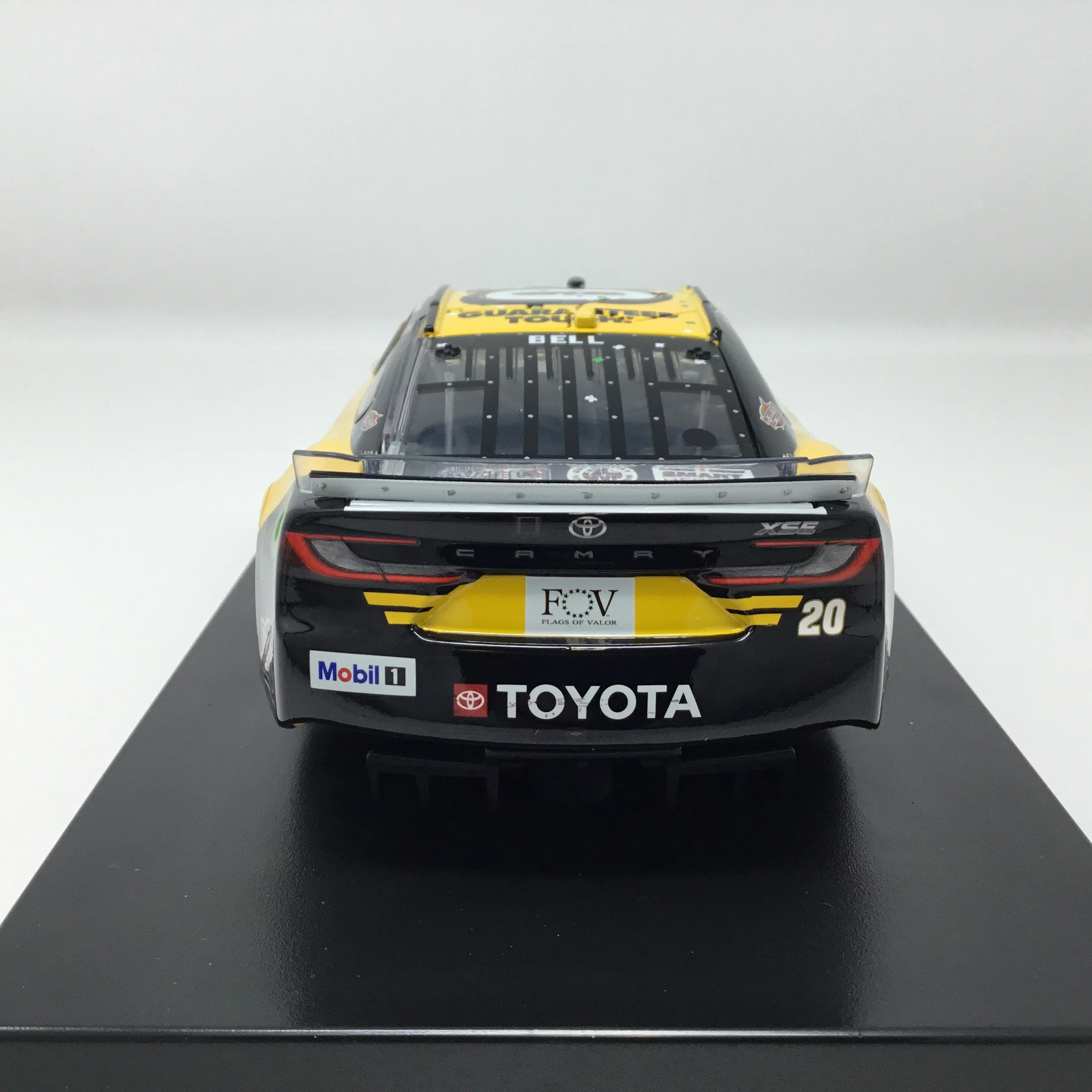 Christopher Bell 2025 Dewalt COTA Race Win Elite 1:24 Diecast - Image 5