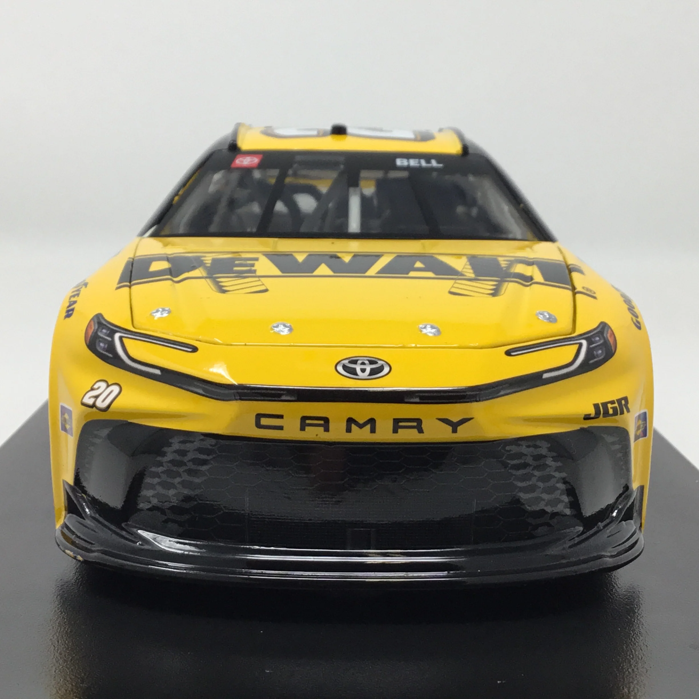 Christopher Bell 2025 DeWalt / Interstate Batteries 1:24 Diecast - Image 3