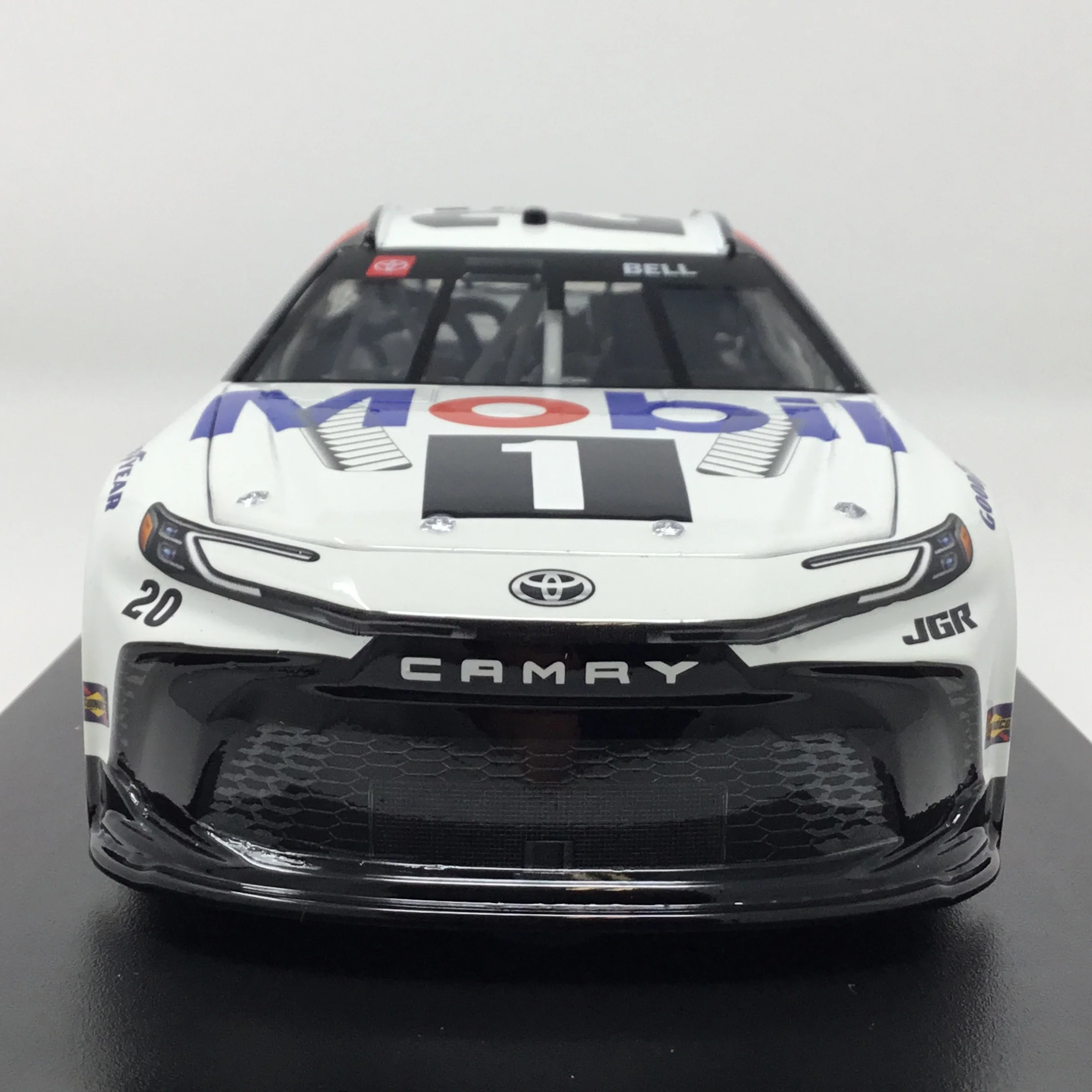 Christopher Bell 2025 Mobil 1 1:24 Elite Diecast - Image 3