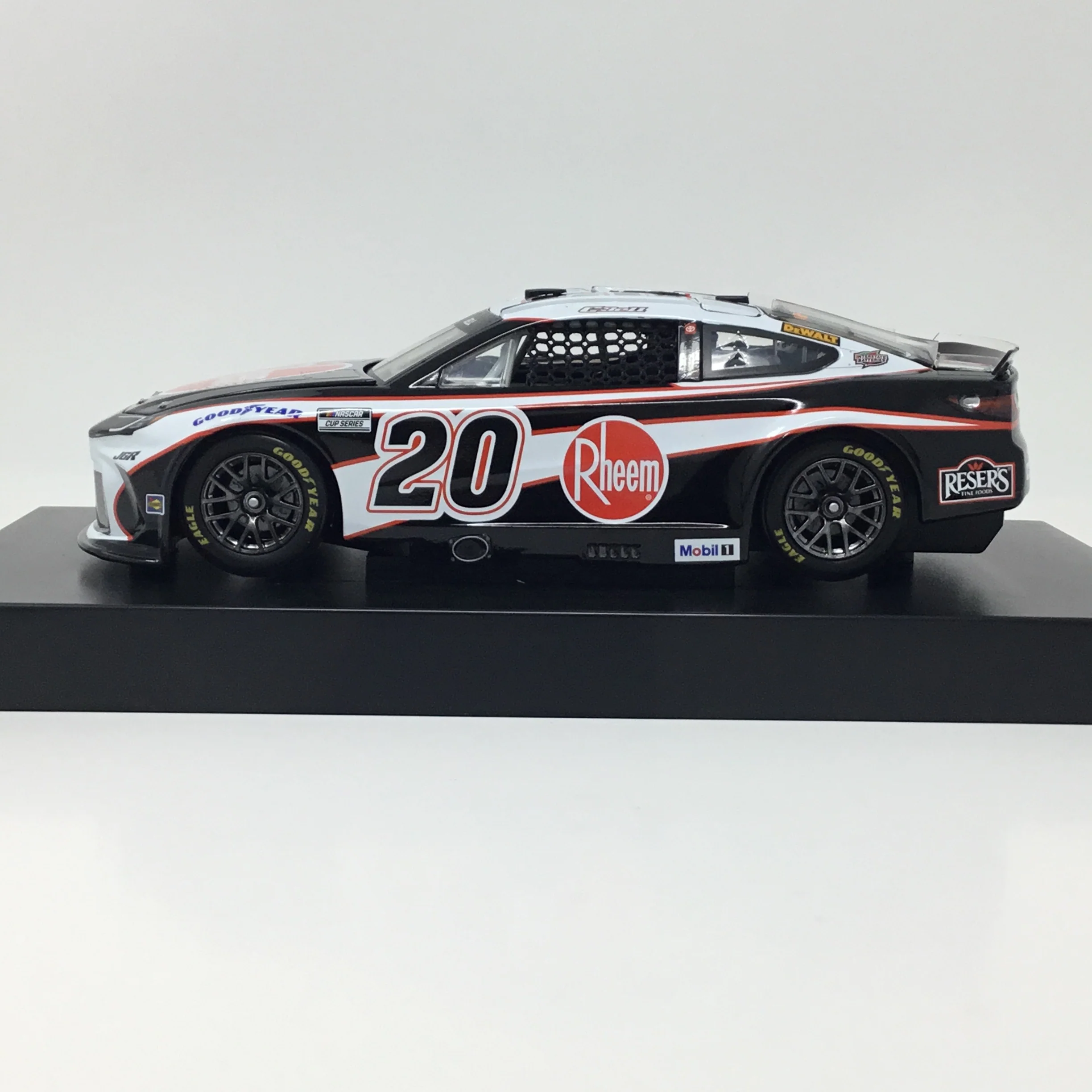 Christopher Bell 2025 Rheem 1:24 Diecast - Image 2