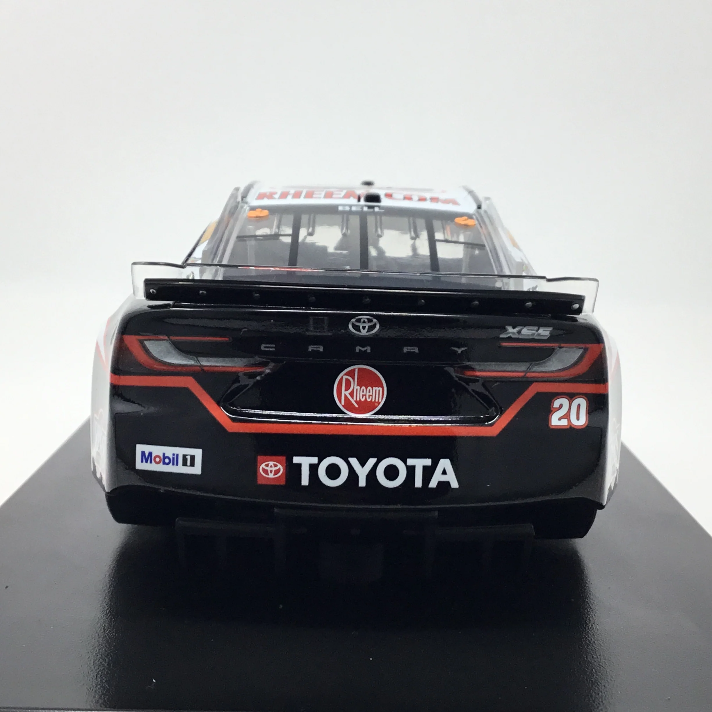 Christopher Bell 2025 Rheem 1:24 Elite Diecast - Image 5