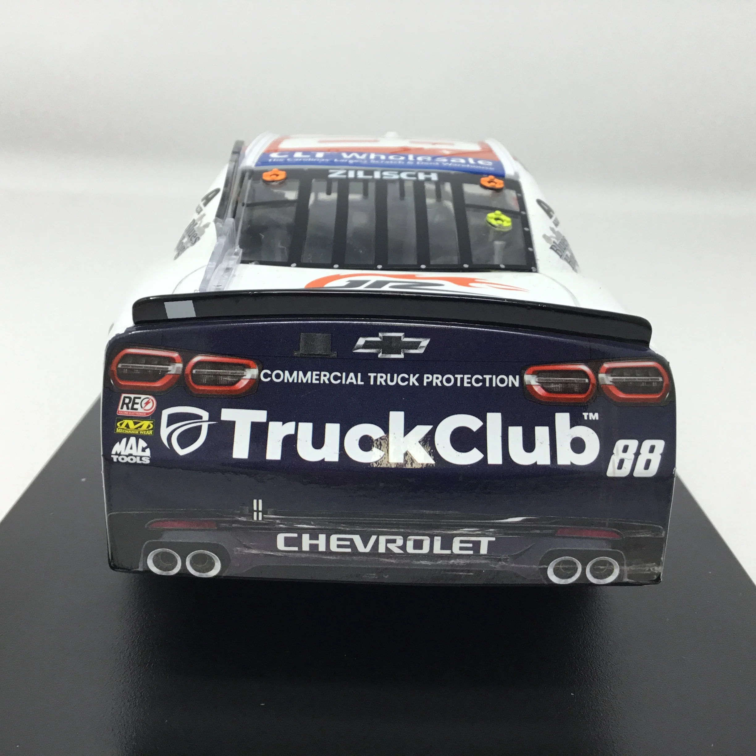 Connor Zilisch 2025 Registix Watkins Glen Race Win Foil Number Autographed 1:24 Diecast - Image 6