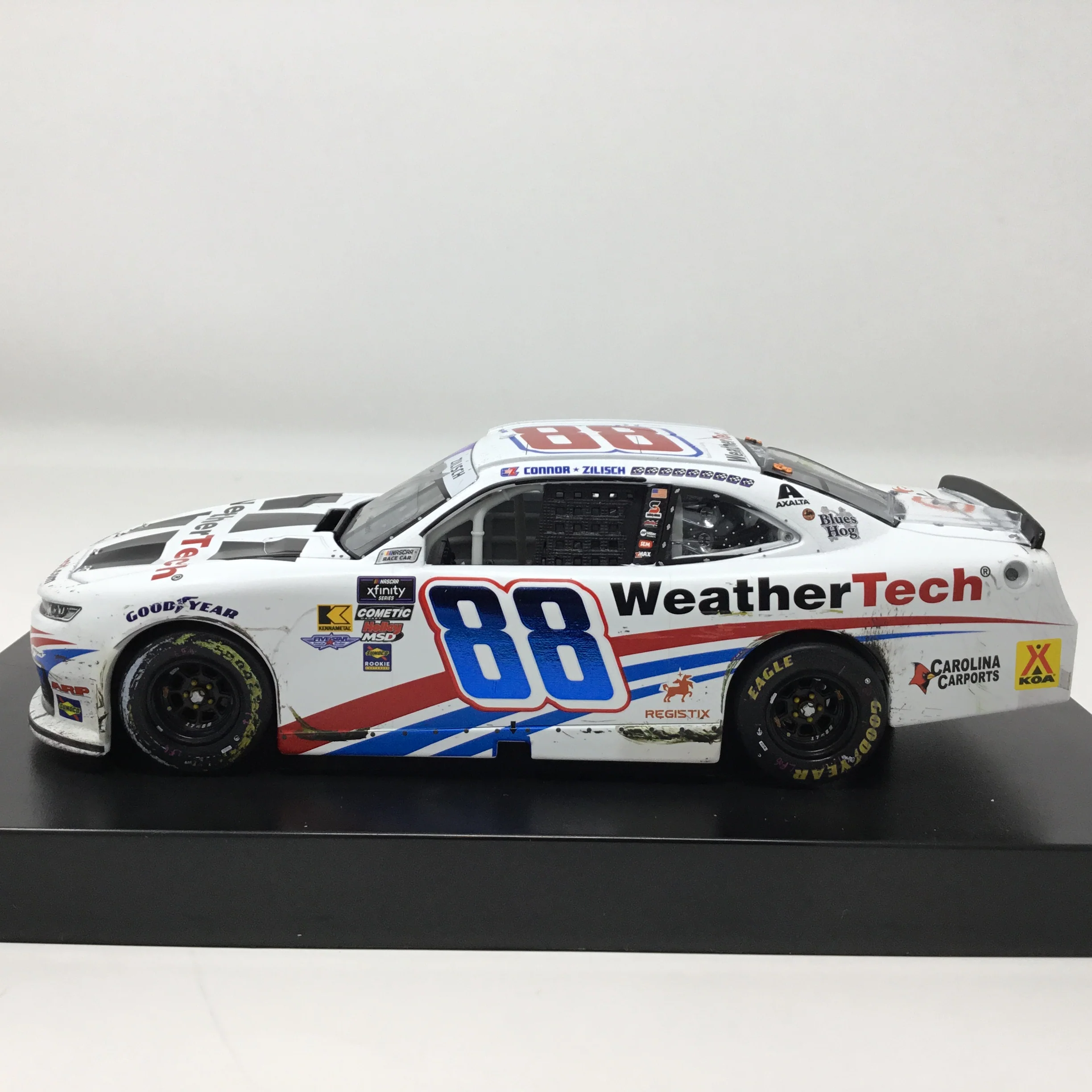 Connor Zilisch 2025 Weathertech Gateway Race Win Foil Number Autographed Race Win 1:24 Diecast - Image 2