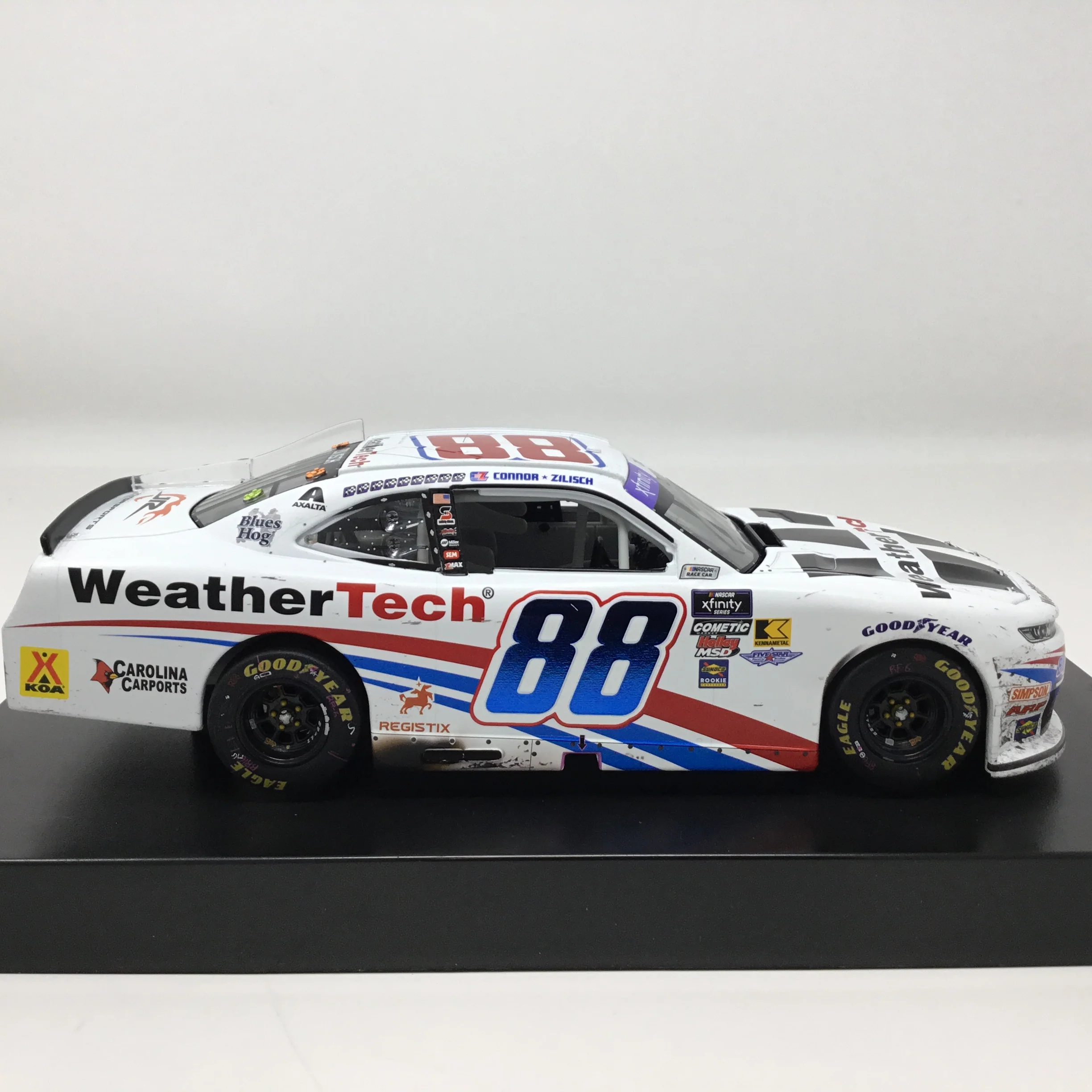 Connor Zilisch 2025 Weathertech Gateway Race Win Foil Number Autographed Race Win 1:24 Diecast - Image 4