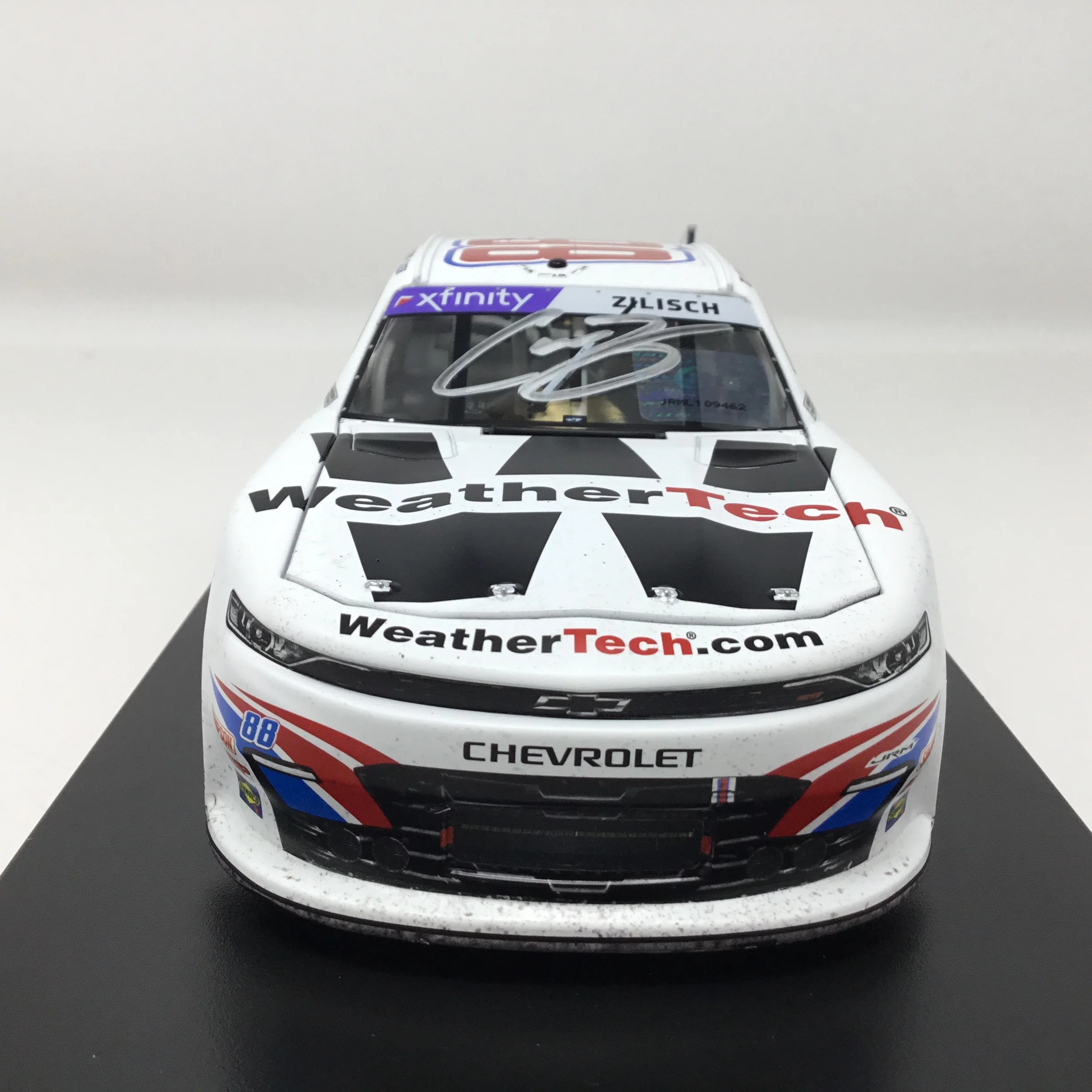 Connor Zilisch 2025 WeatherTech Portland Race Win Foil Number Autographed 1:24 Diecast - Image 3