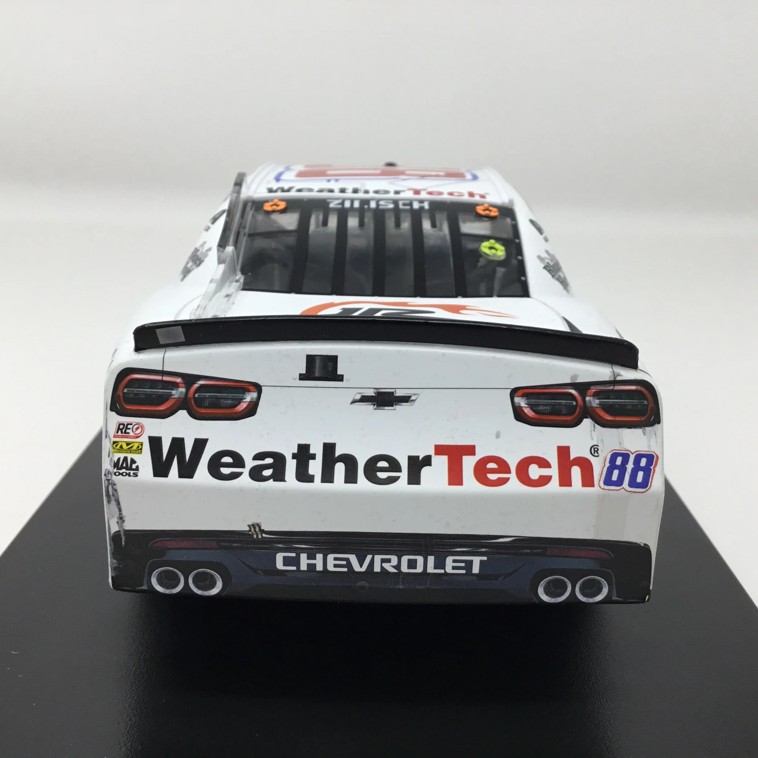 Connor Zilisch 2025 WeatherTech Portland Race Win Foil Number Autographed 1:24 Diecast - Image 5
