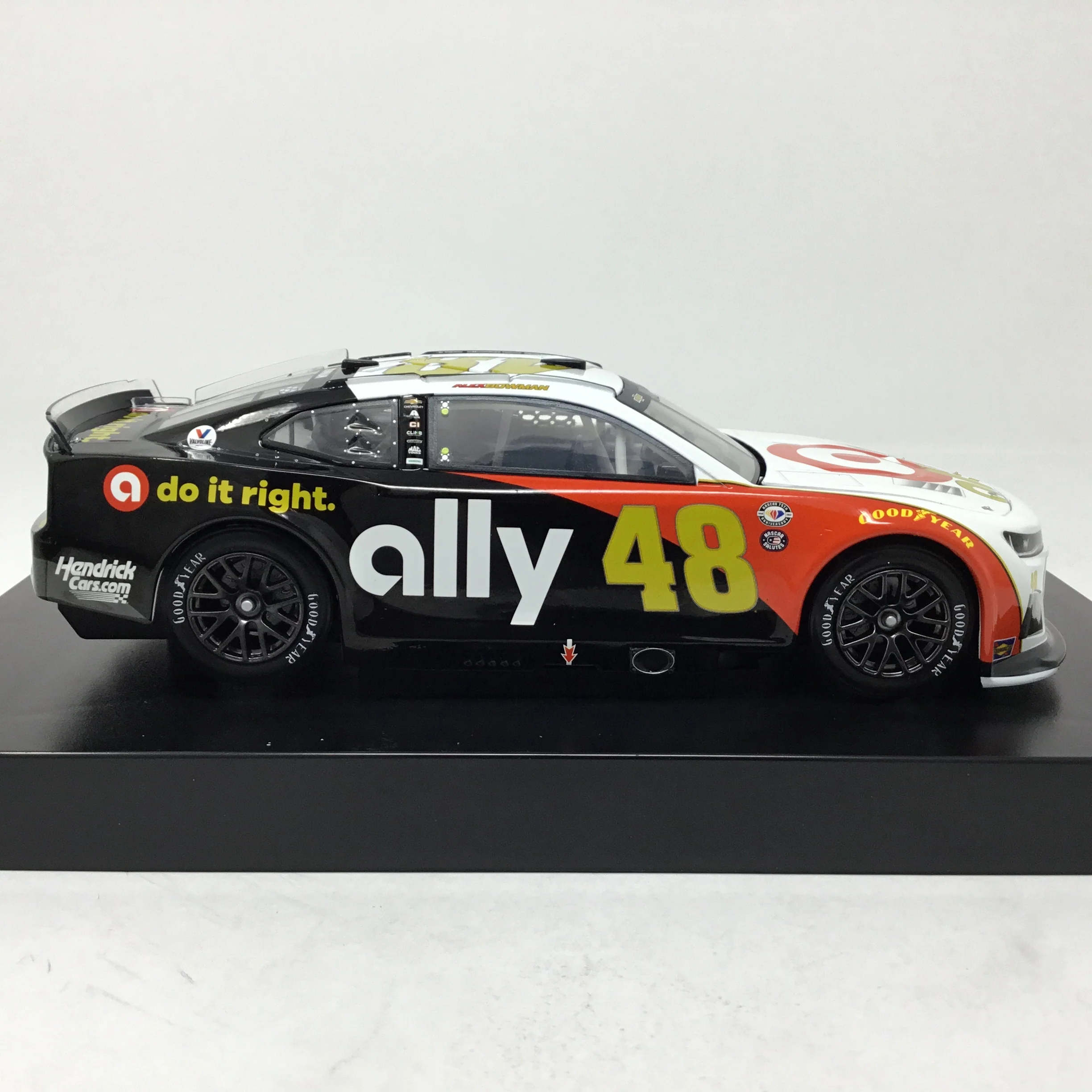 Alex Bowman 2023 Ally Darlington Elite 1:24 Diecast - Image 4