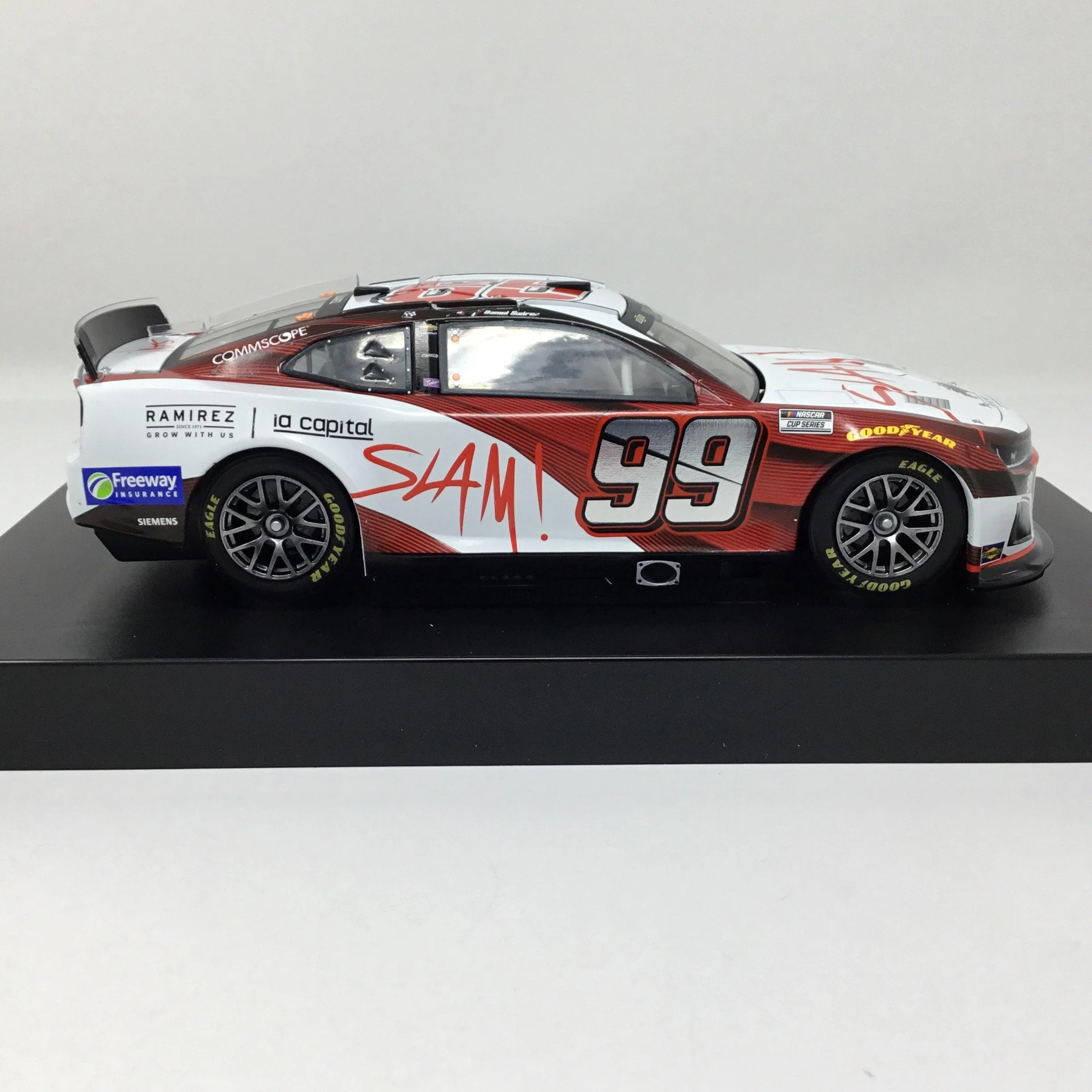 Daniel Suarez 2022 SLAM! 1:24 Diecast - Image 4