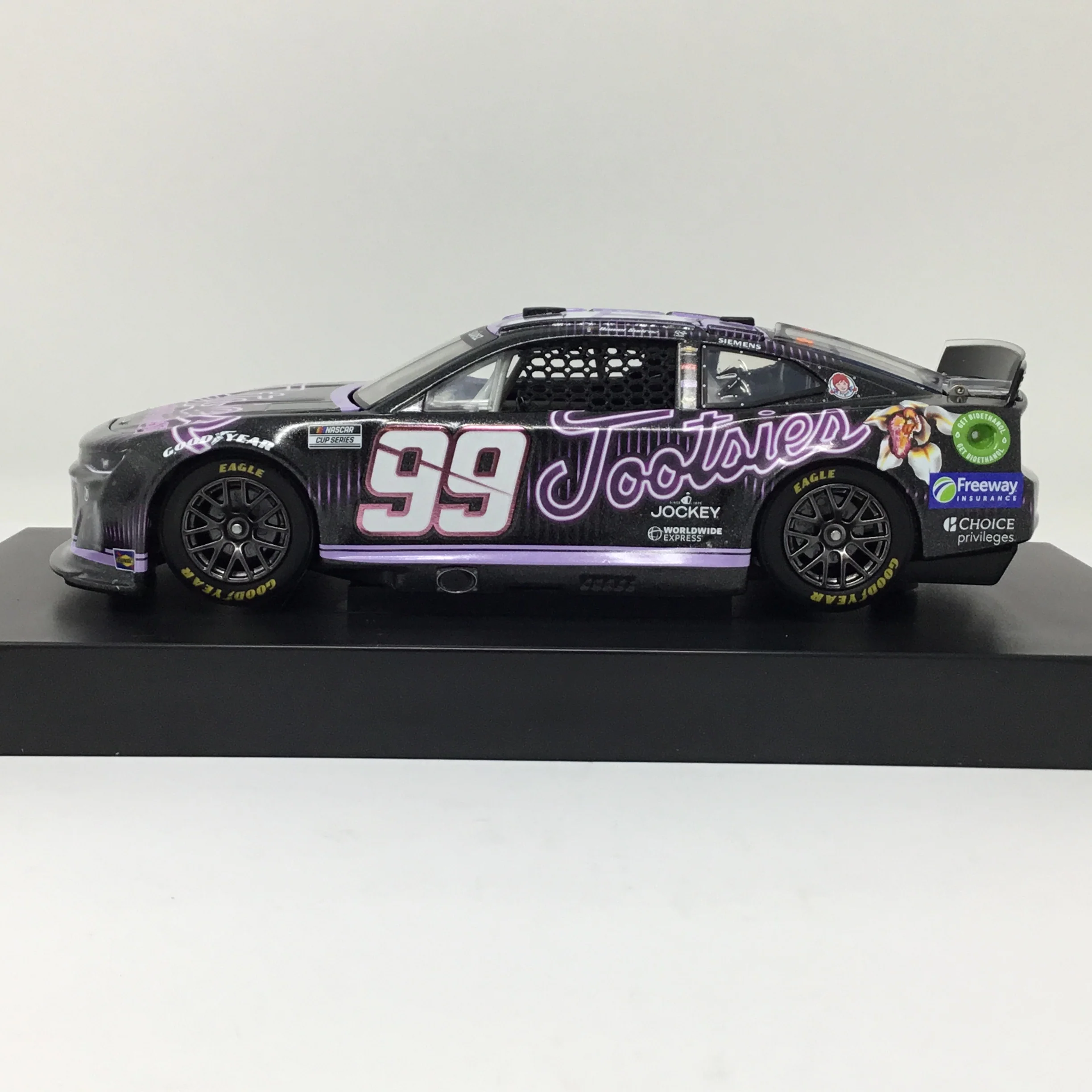 Daniel Suarez 2024 Tootsies 1:24 Elite Diecast - Image 2
