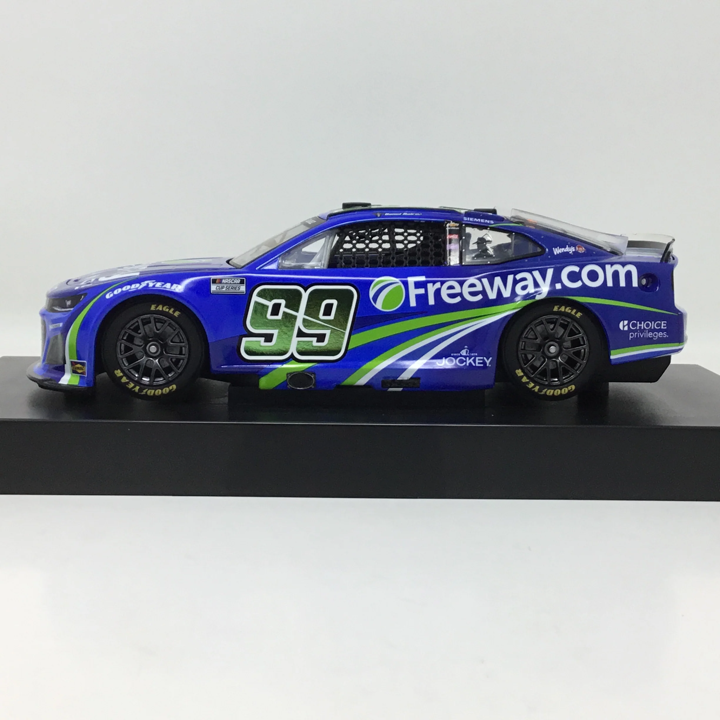 Daniel Suarez 2025 Freeway Insurance Blue Foil Number 1:24 Autographed Diecast - Image 2