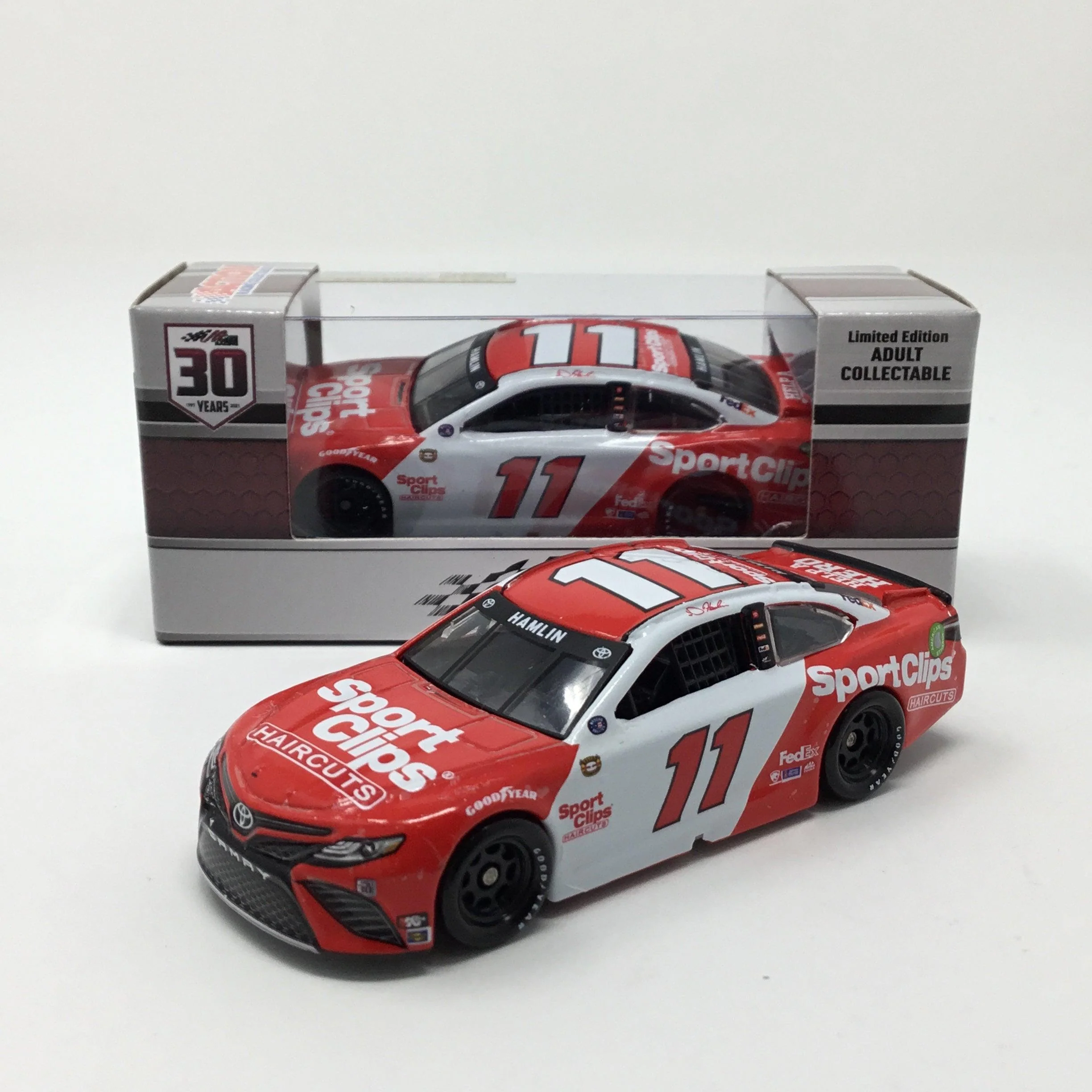 Denny Hamlin 2021 Sport Clips Darlington 1:64 Diecast