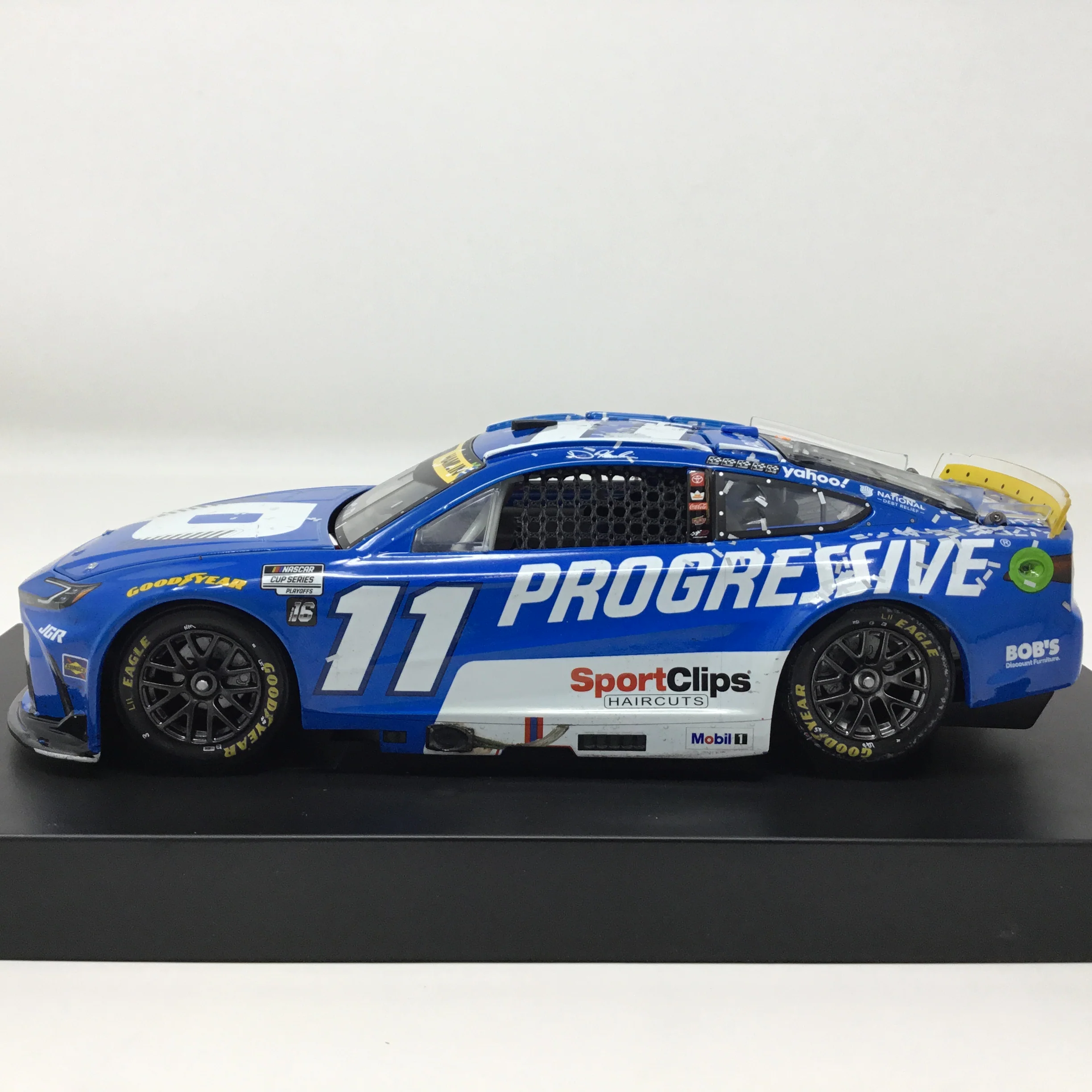 Denny Hamlin 2025 Progressive WWT Raceway Race Win Elite 1:24 Diecast - Image 2