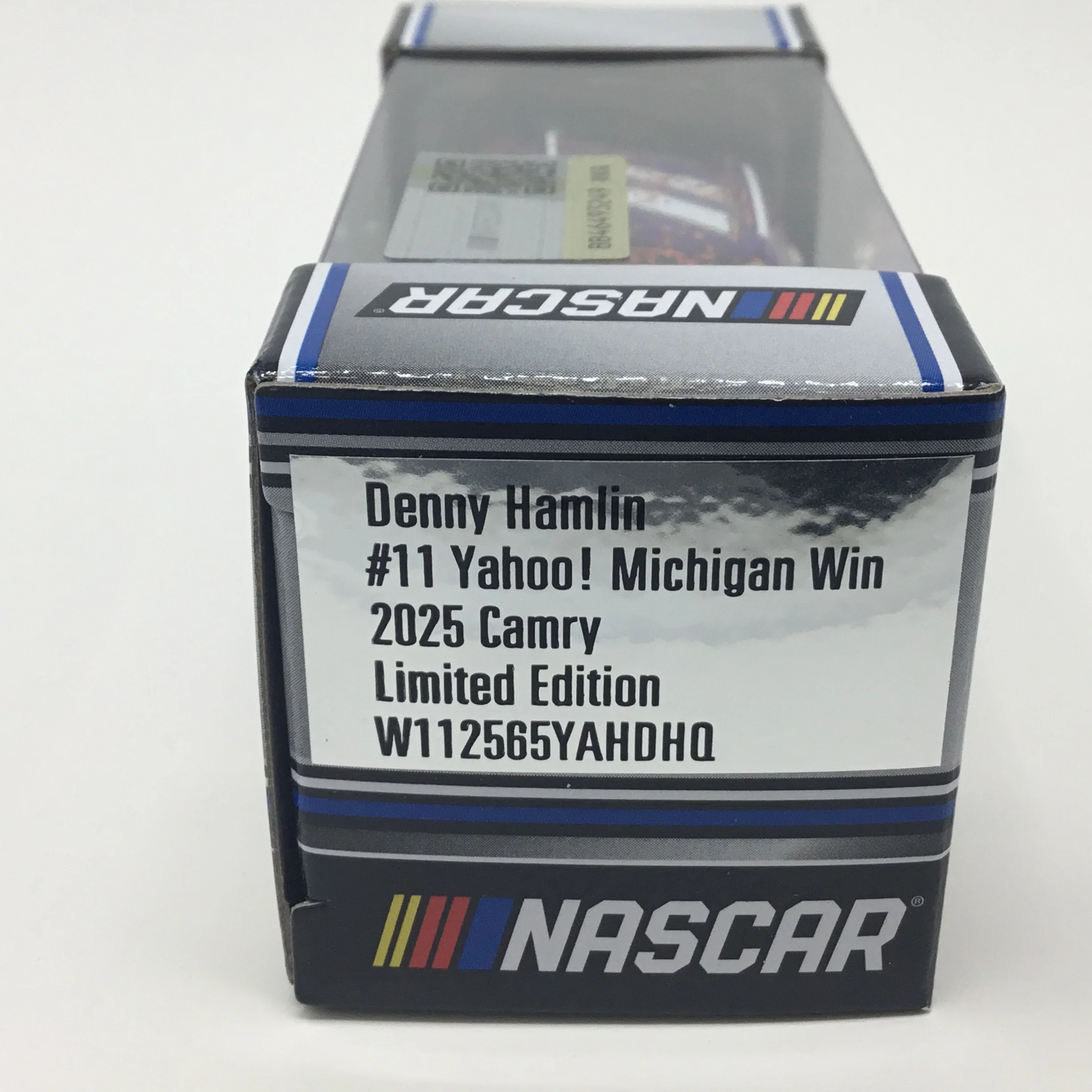 Denny Hamlin 2025 Yahoo! Michigan Race Win 1:64 Diecast - Image 3