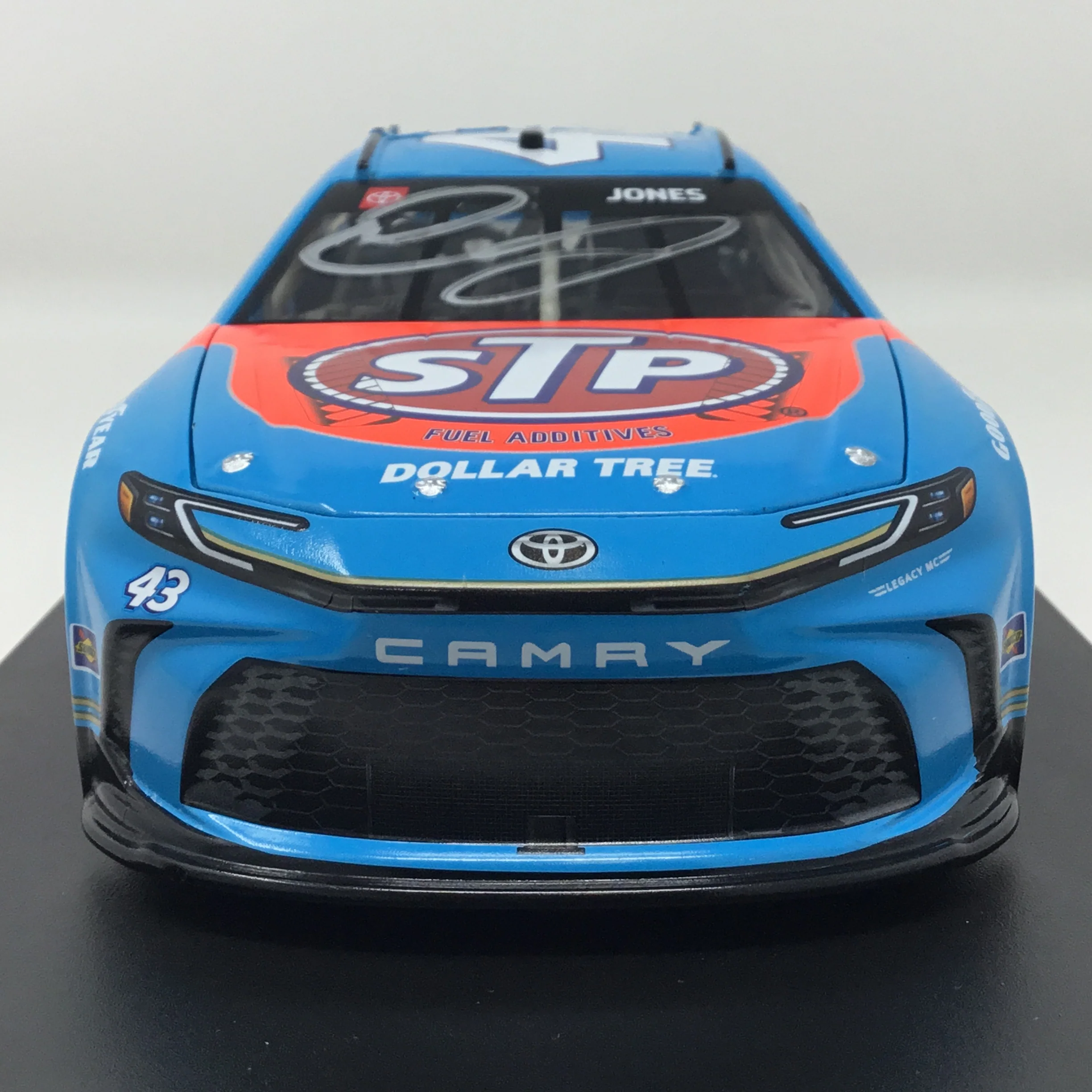 Erik Jones 2025 Dollar Tree / STP Autographed 1:24 Diecast - Image 3