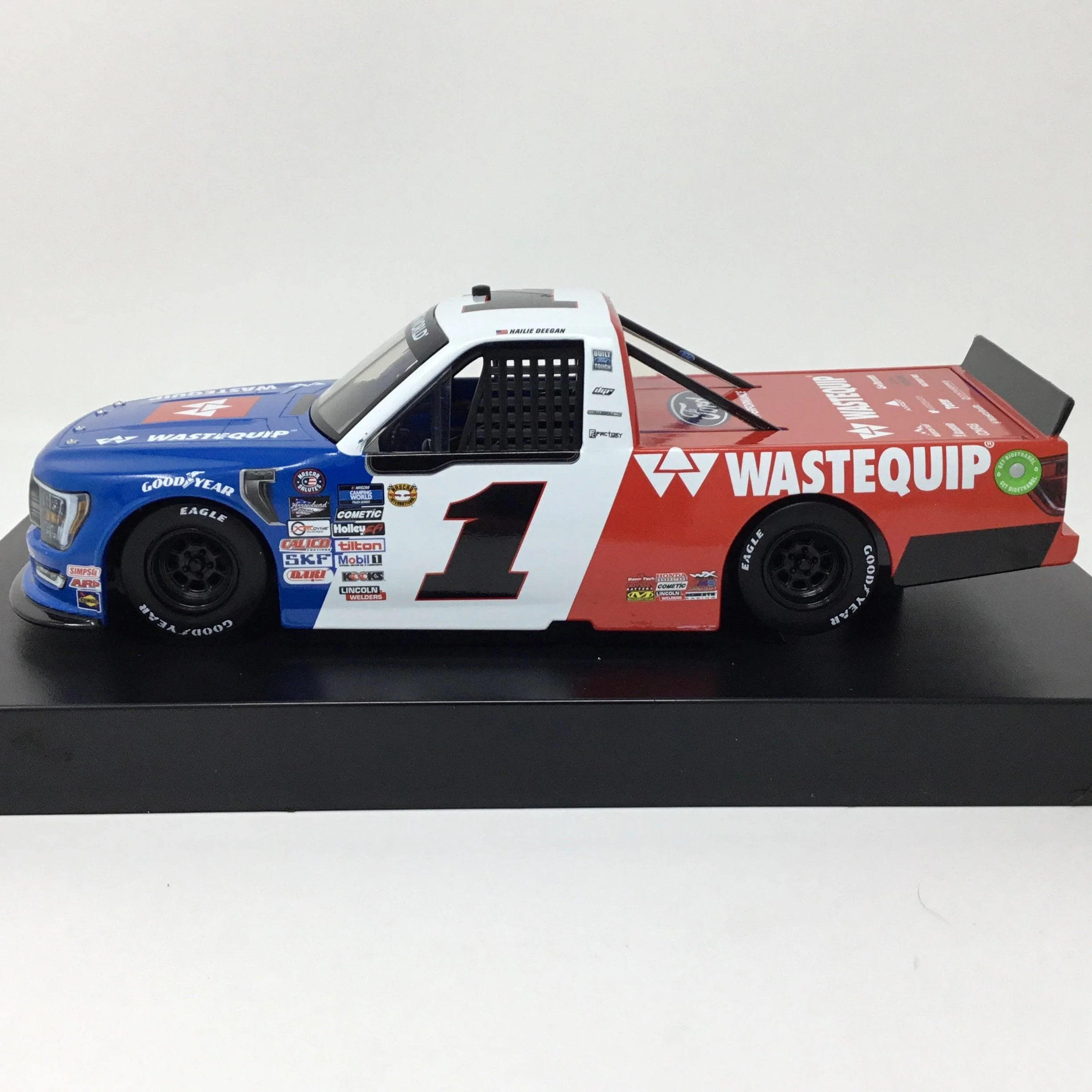 Hailie Deegan 2022 Wastequip Throwback 1:24 Diecast - Image 2