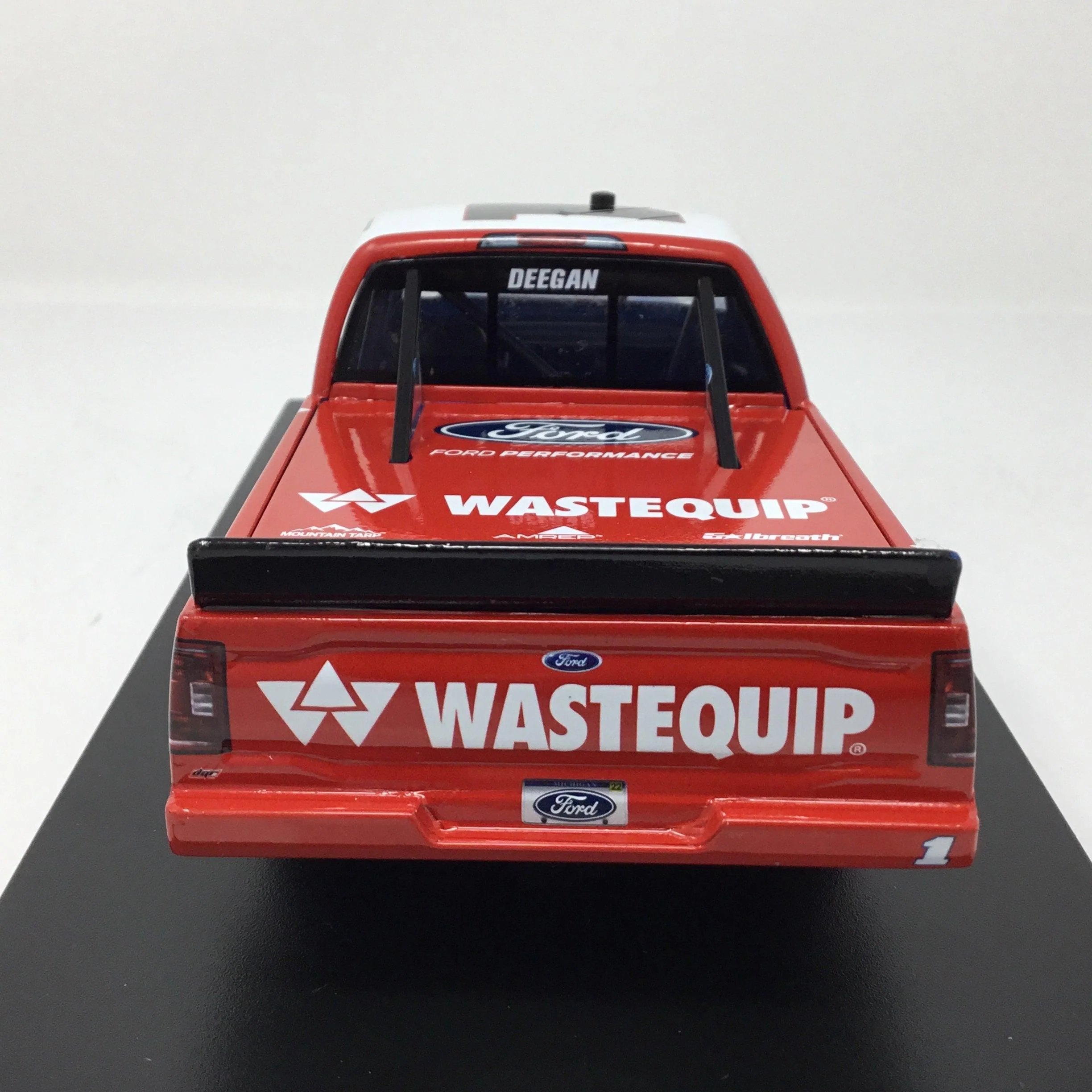 Hailie Deegan 2022 Wastequip Throwback 1:24 Diecast - Image 5