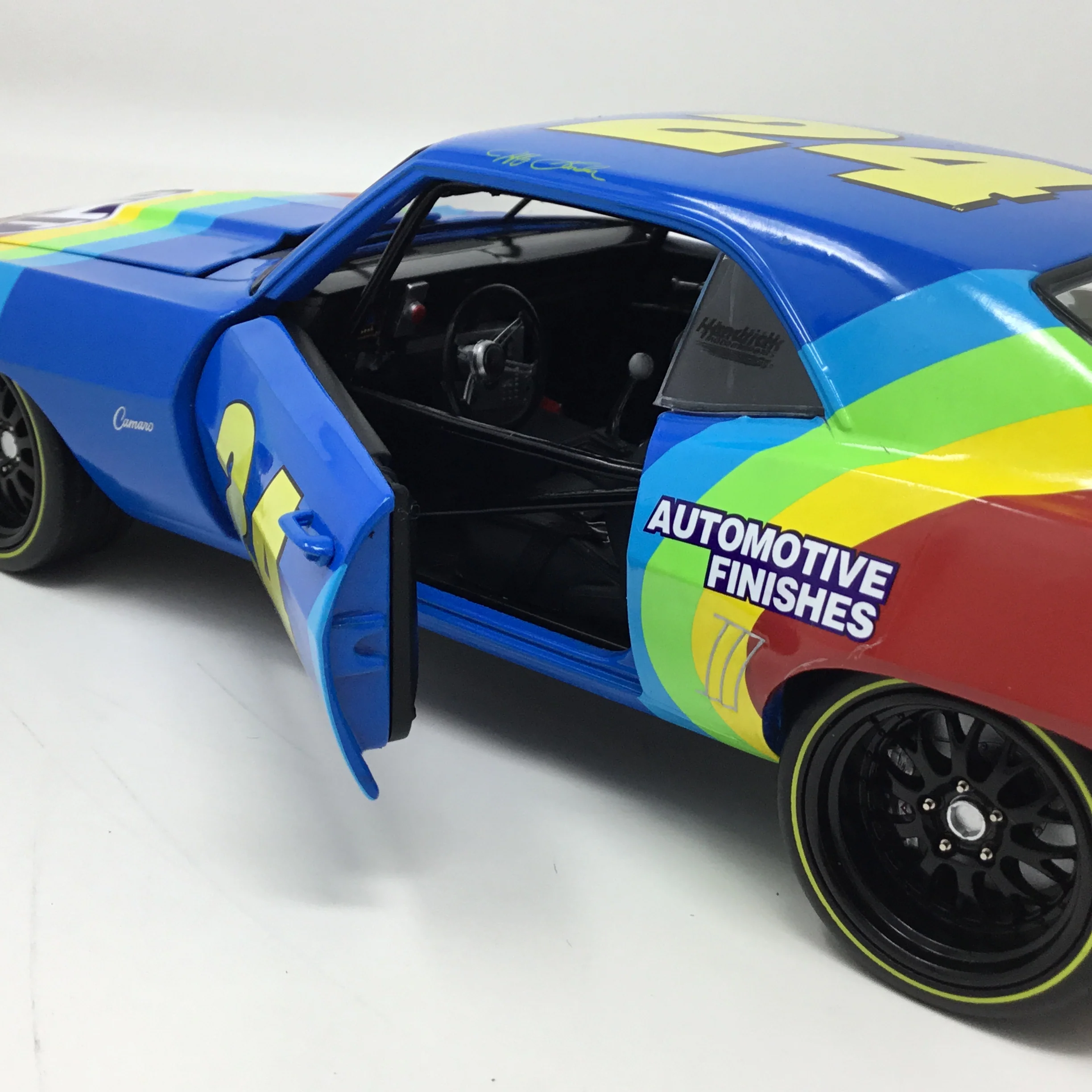 Jeff Gordon 1969 DuPont Chevrolet Camaro Hendrick Motorsports First Win Tribute 1:18 Diecast - Image 7