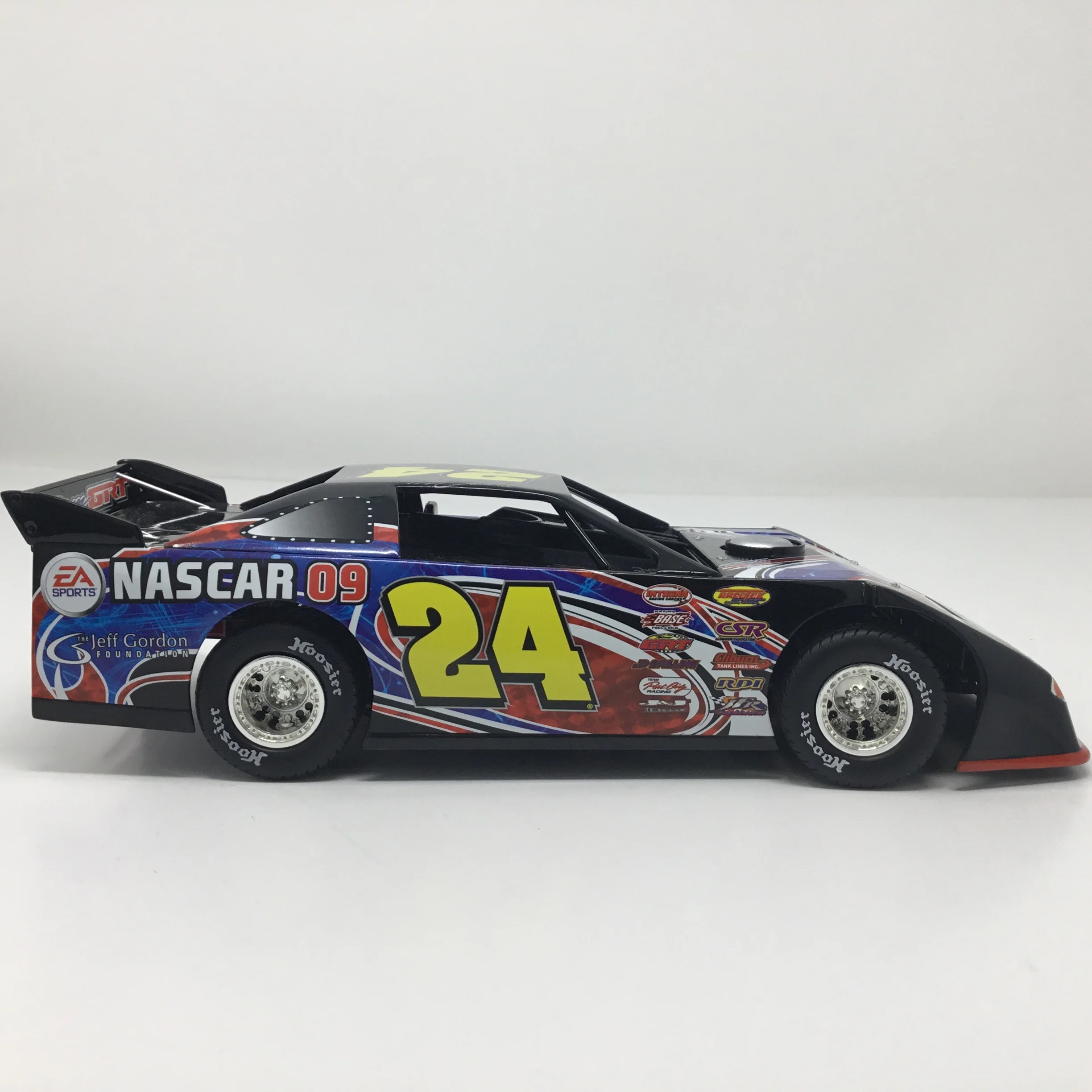 Jeff Gordon 2008 EA Sports Eldora Prelude Dirt Car 1:24 Diecast - Image 4