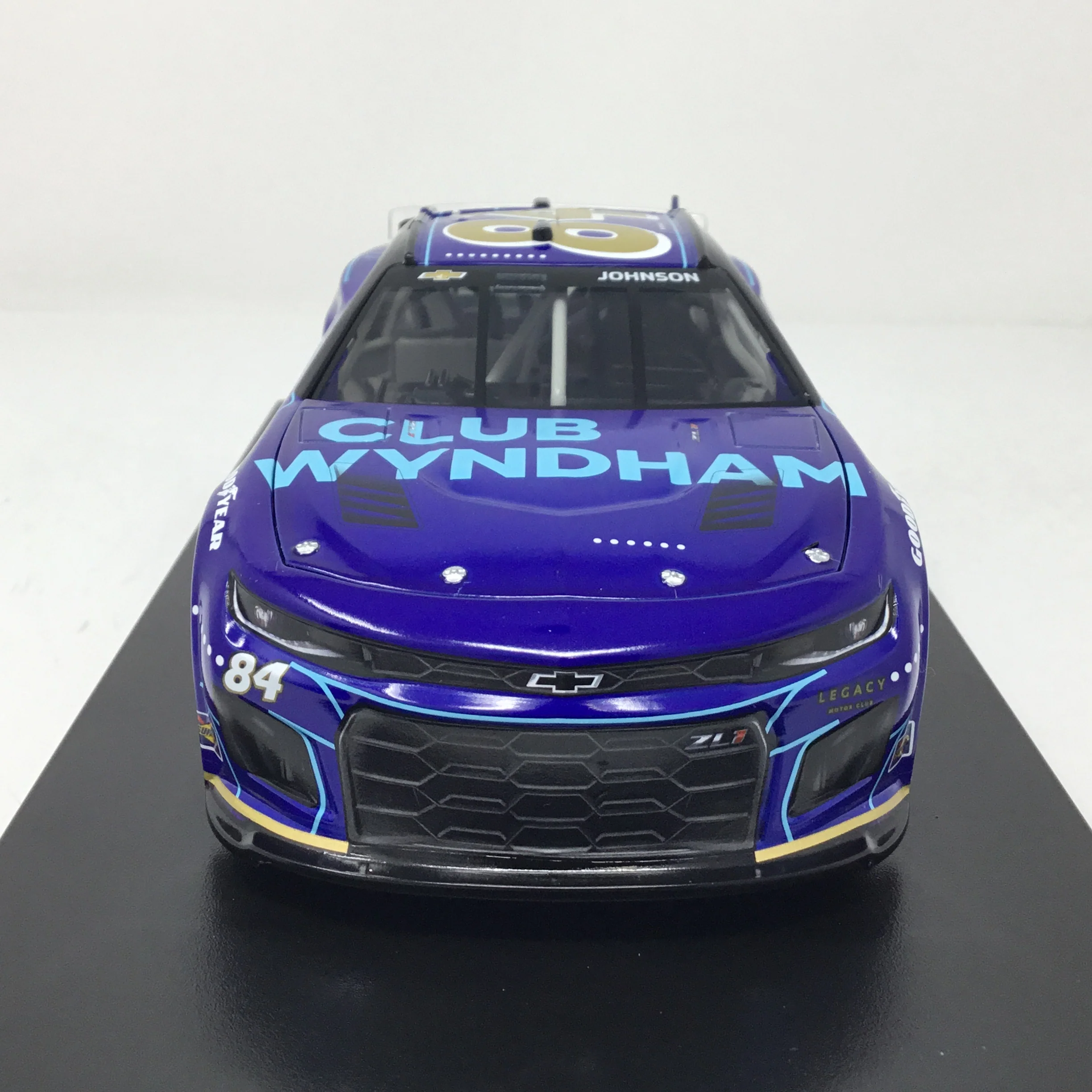 Jimmie Johnson 2023 Club Wyndham 1:24 Elite Diecast - Image 3